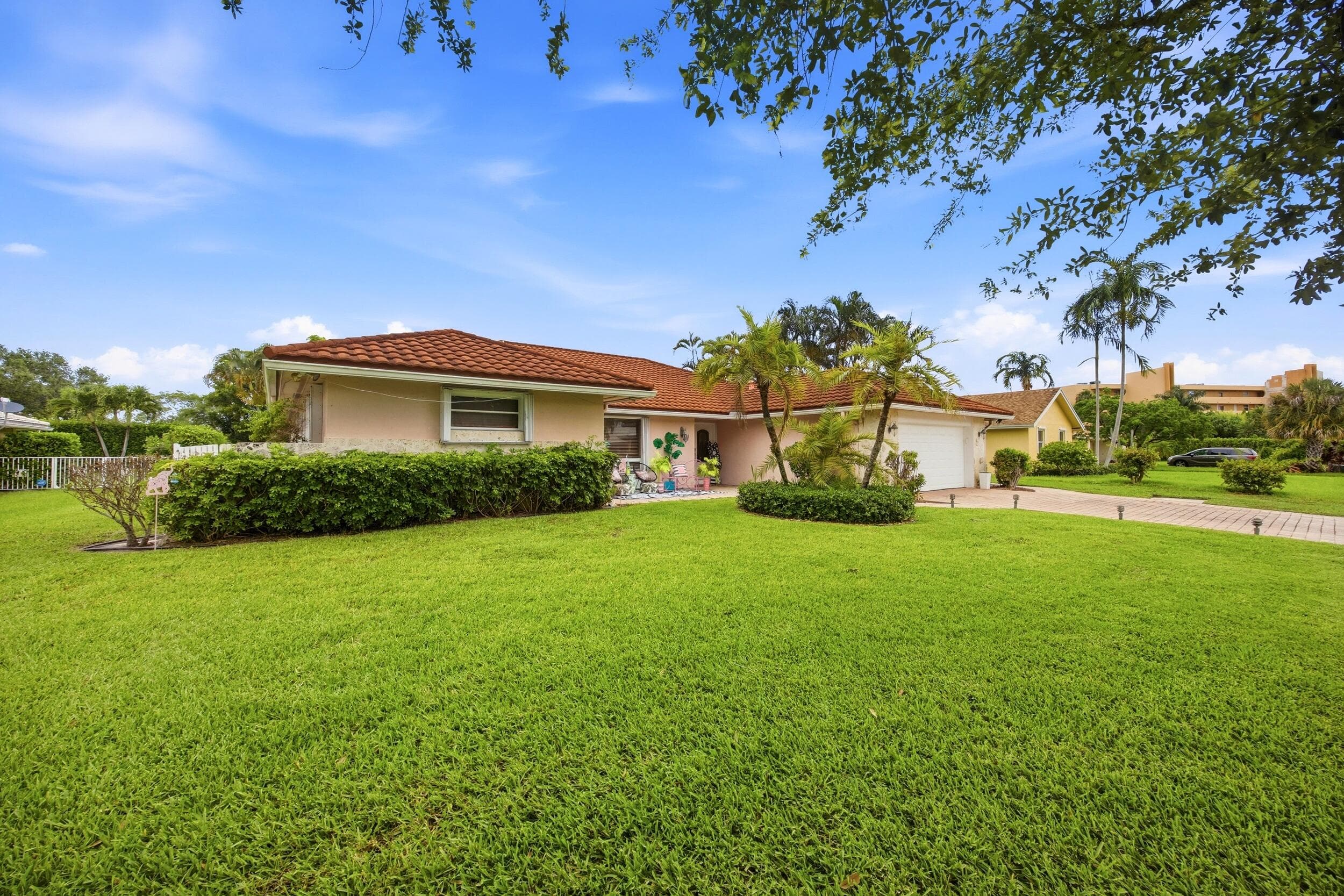 375 NW 53rd Street, Boca Raton, FL 33487 — photo 2 of 14