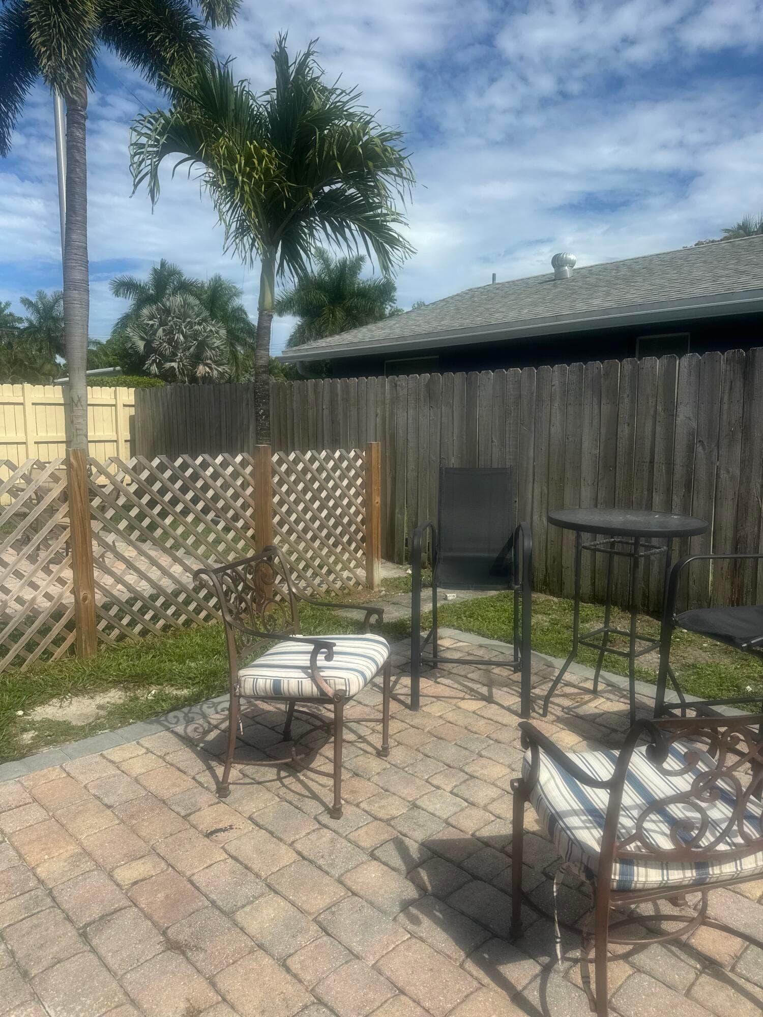 1505 NE 15th Avenue 1-2, Fort Lauderdale, FL 33304 — photo 8 of 13