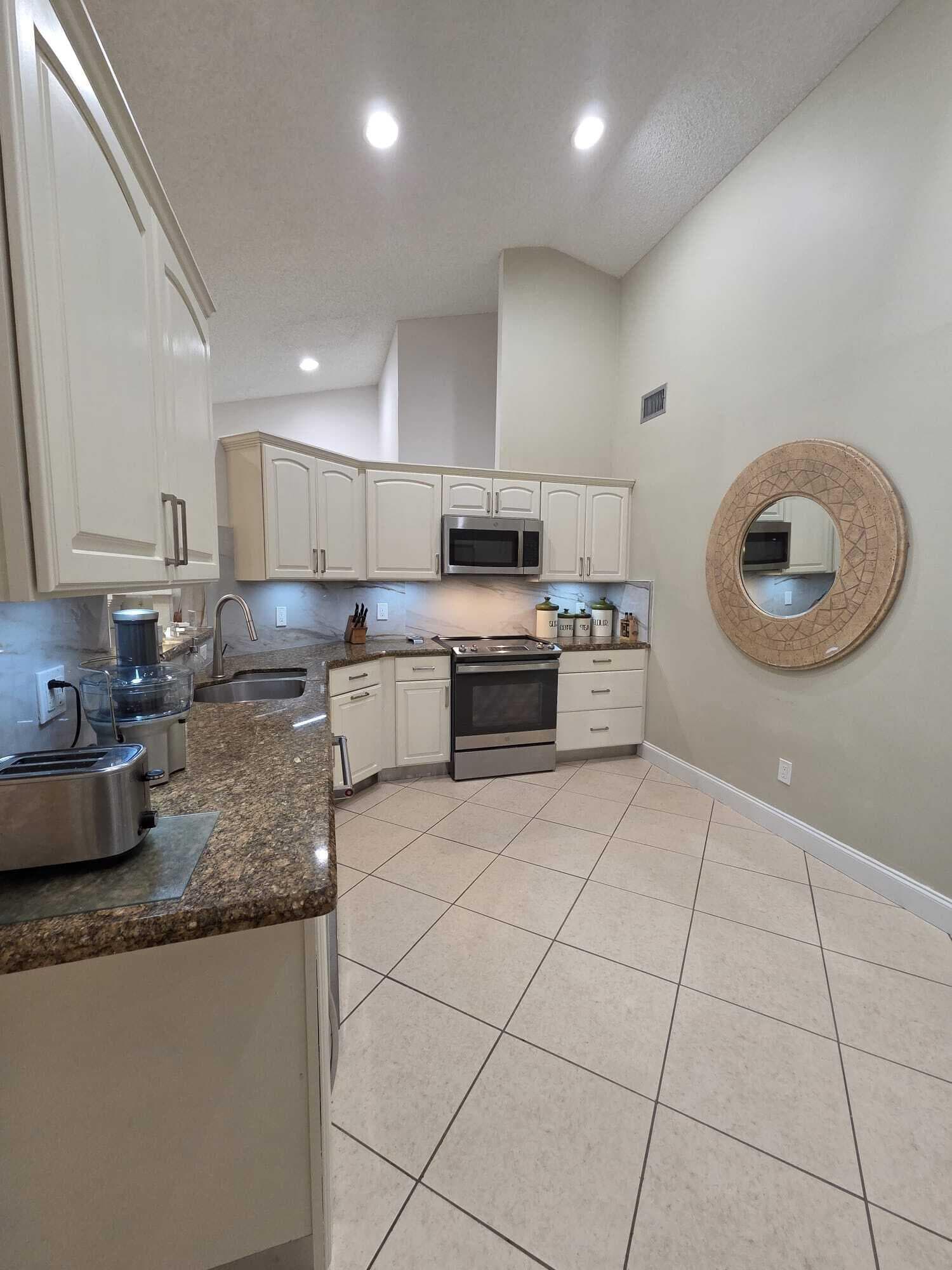 115 Ramblewood Circle, Royal Palm Beach, FL 33411 — photo 45 of 54