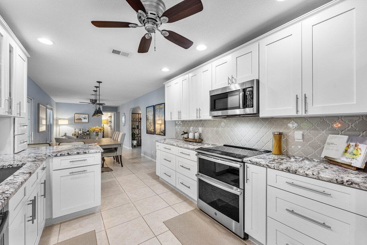 2527 SW 12th Street, Boynton Beach, FL 33426 — photo 20 of 48