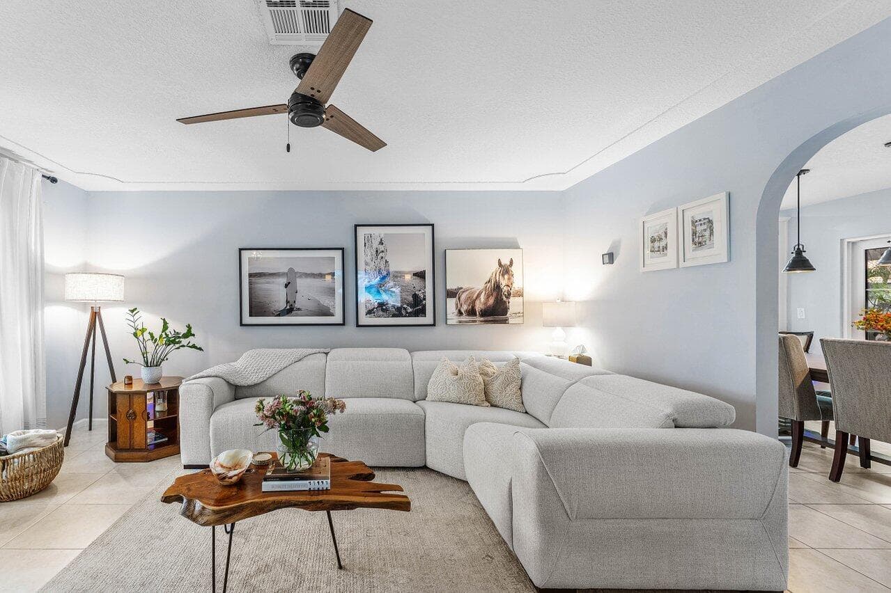 2527 SW 12th Street, Boynton Beach, FL 33426 — photo 10 of 48