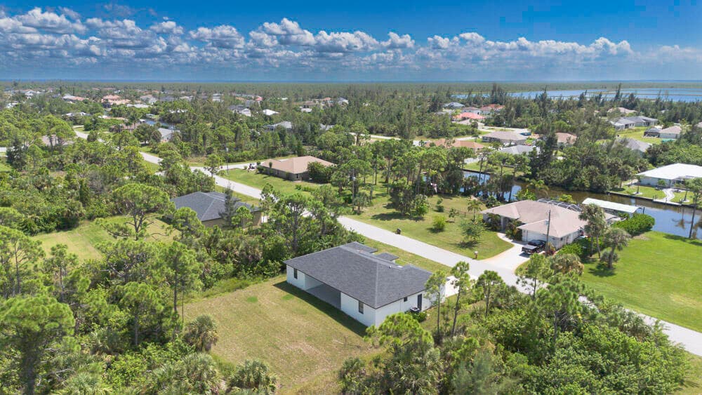 15245 Brainbridge Circle, Port Charlotte, FL 33981 — photo 17 of 32