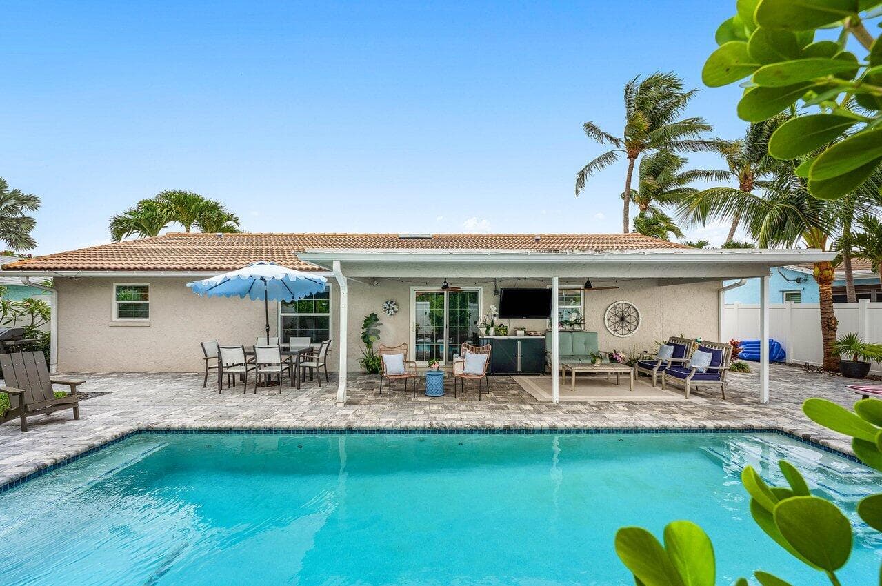 2527 SW 12th Street, Boynton Beach, FL 33426 — photo 33 of 48