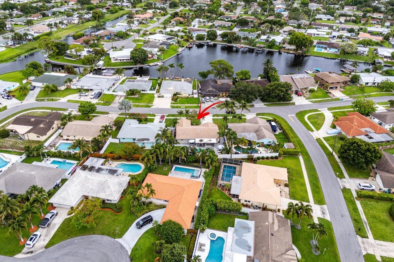 2527 SW 12th Street, Boynton Beach, FL 33426 — photo 44 of 48