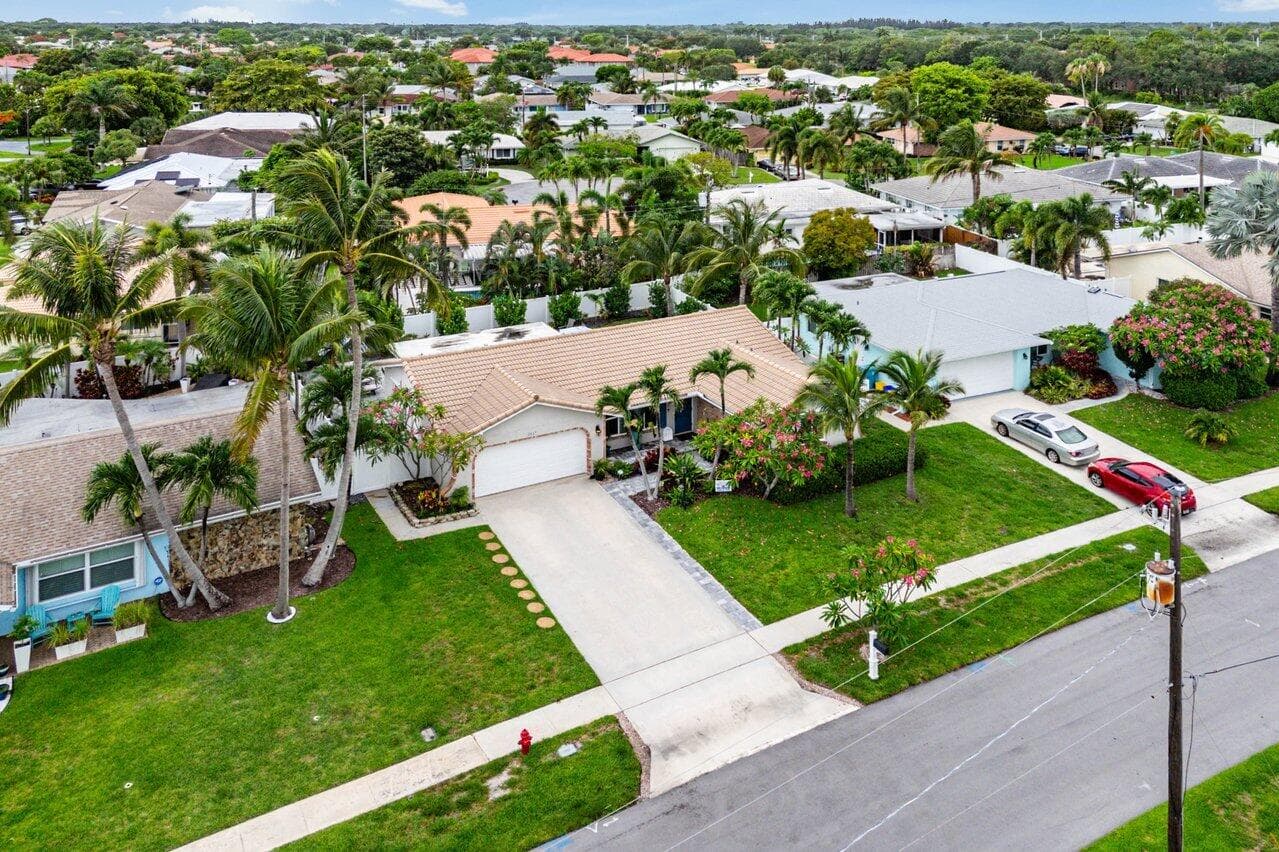 2527 SW 12th Street, Boynton Beach, FL 33426 — photo 46 of 48
