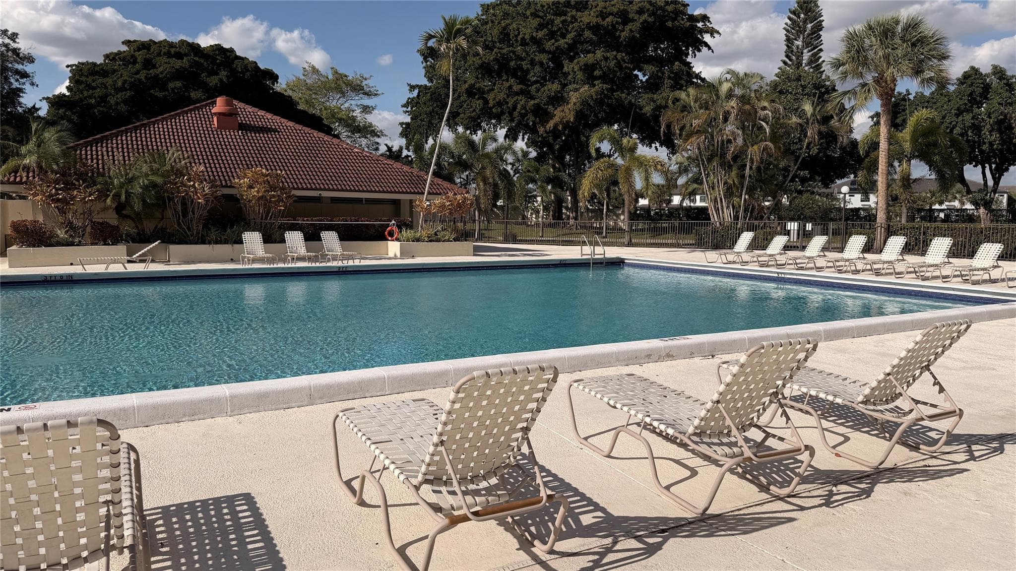 110 Lake Emerald Drive 107, Oakland Park, FL 33309 — photo 4 of 10