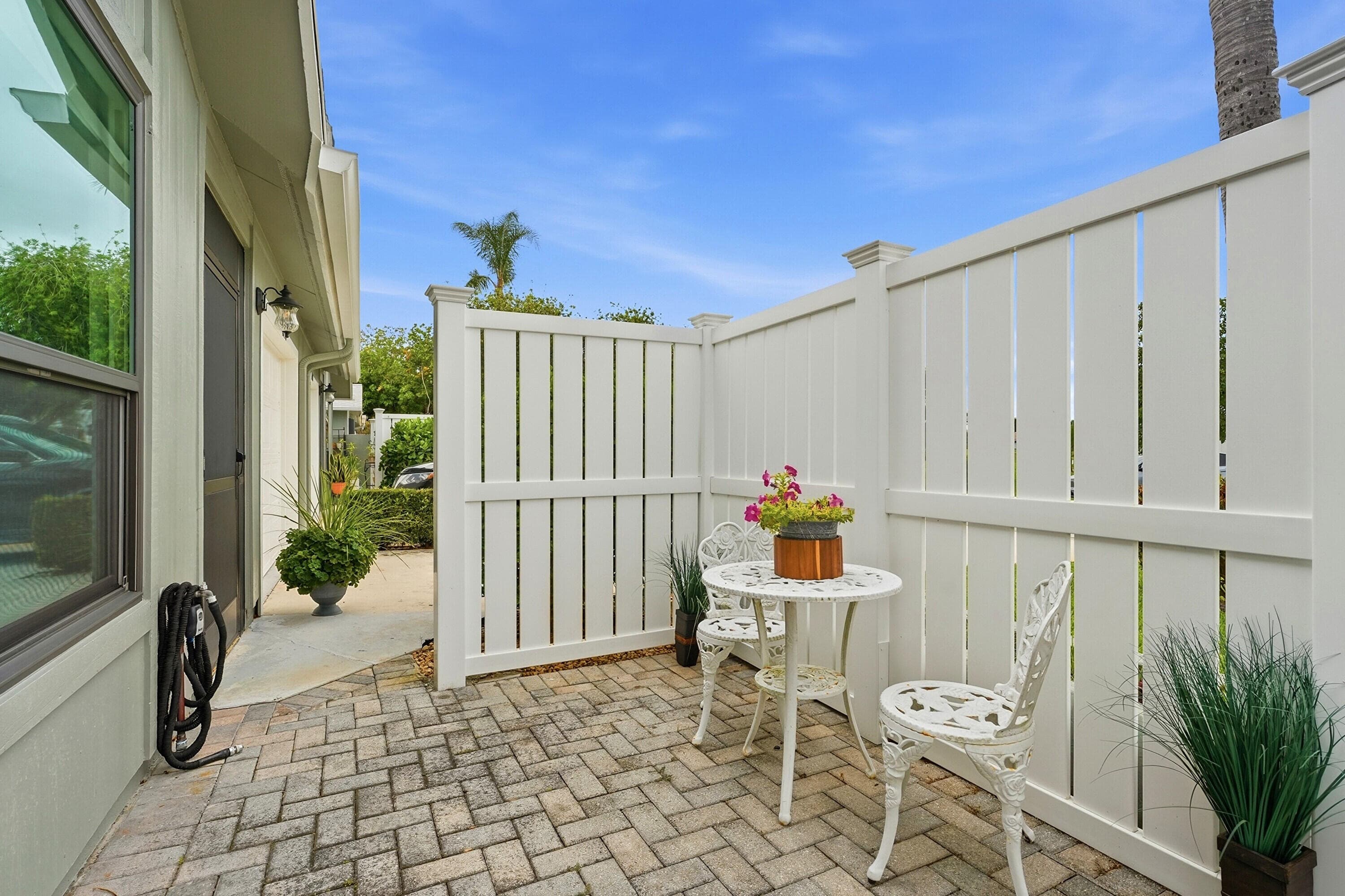 6786 SE Yorktown Drive, Hobe Sound, FL 33455 — photo 20 of 27