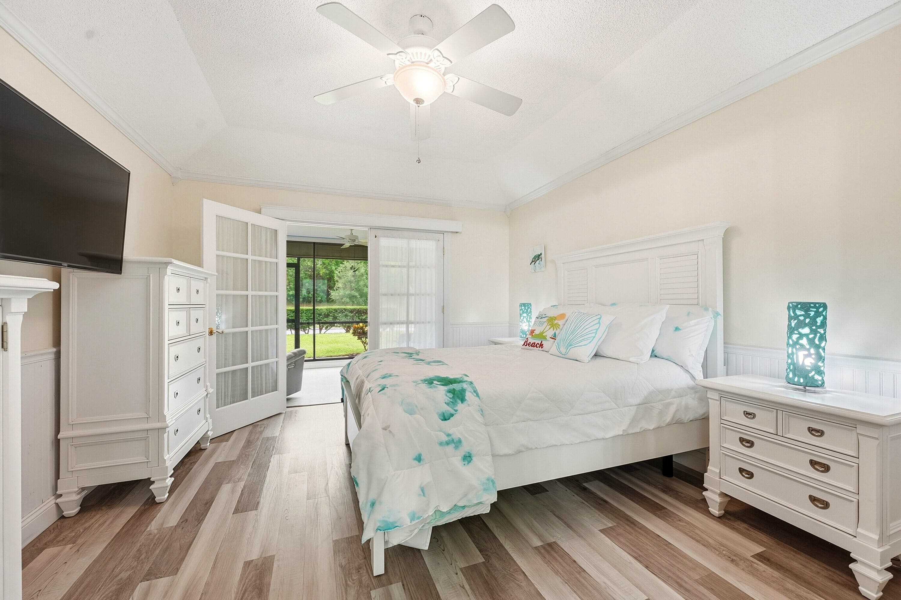 6786 SE Yorktown Drive, Hobe Sound, FL 33455 — photo 16 of 27