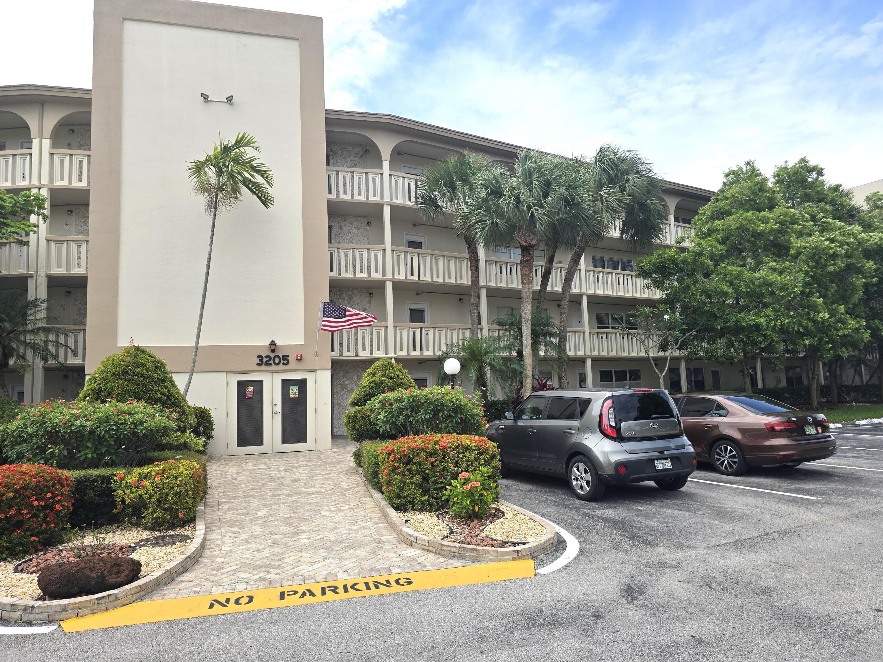 3205 Portofino Point K1, Coconut Creek, FL 33066 — photo 1 of 80
