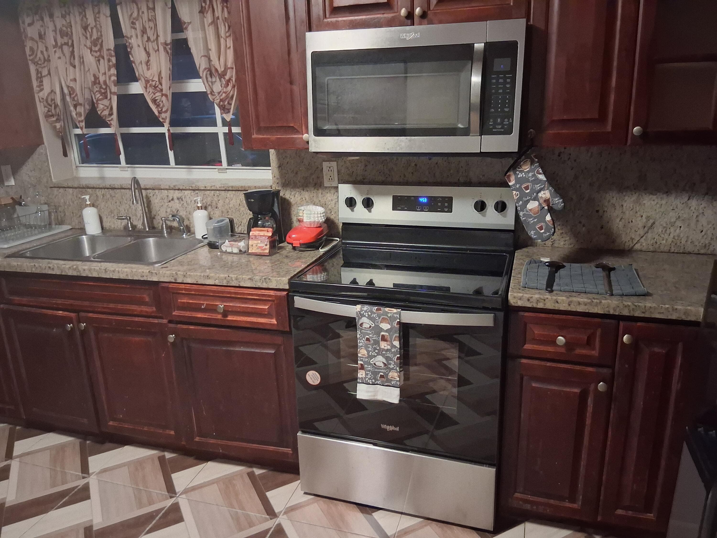 1234 NE 151st Street NE 1, Miami, FL 33162 — photo 7 of 8