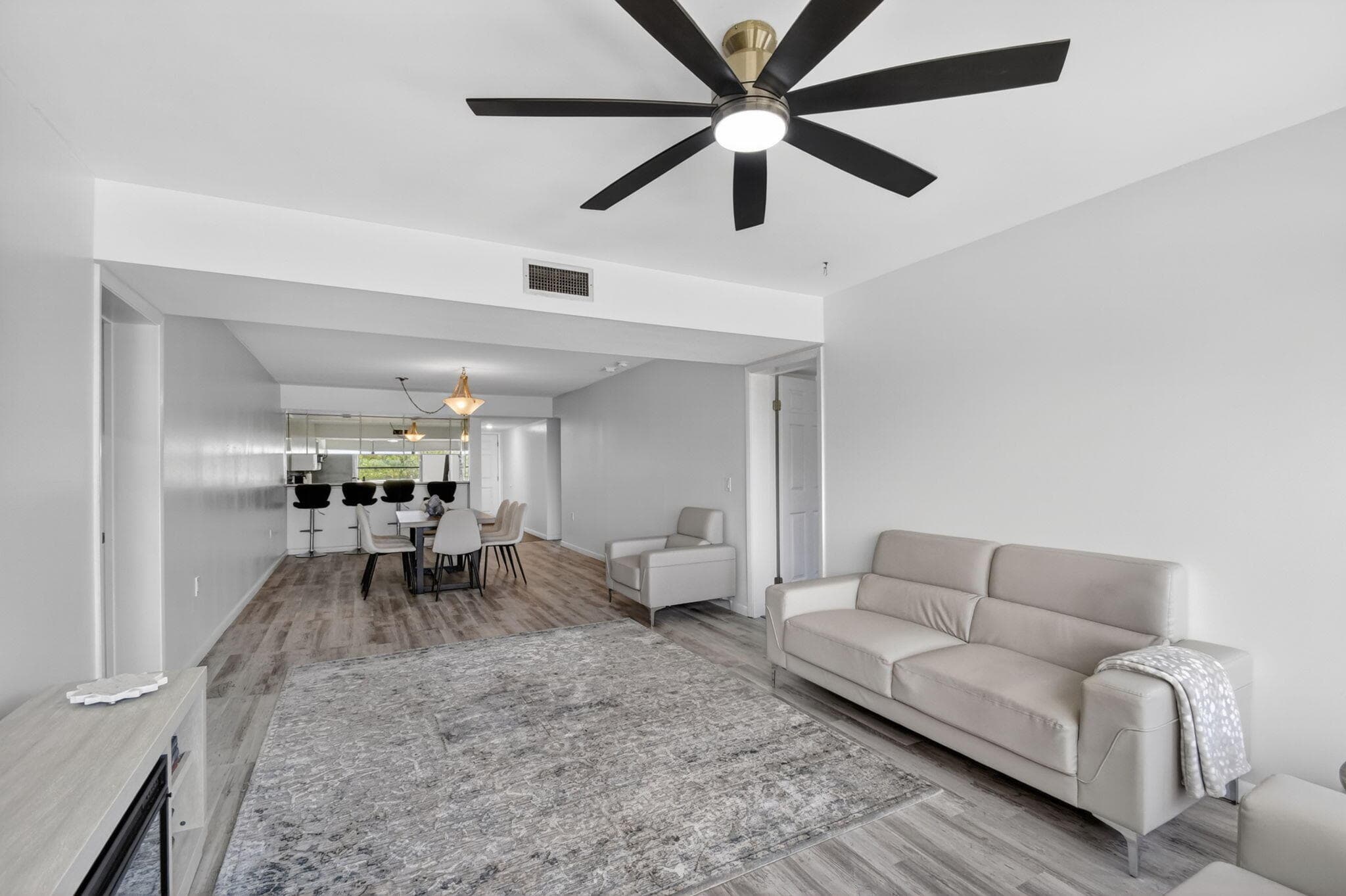 3516 Whitehall Drive 301, West Palm Beach, FL 33401 — photo 15 of 55