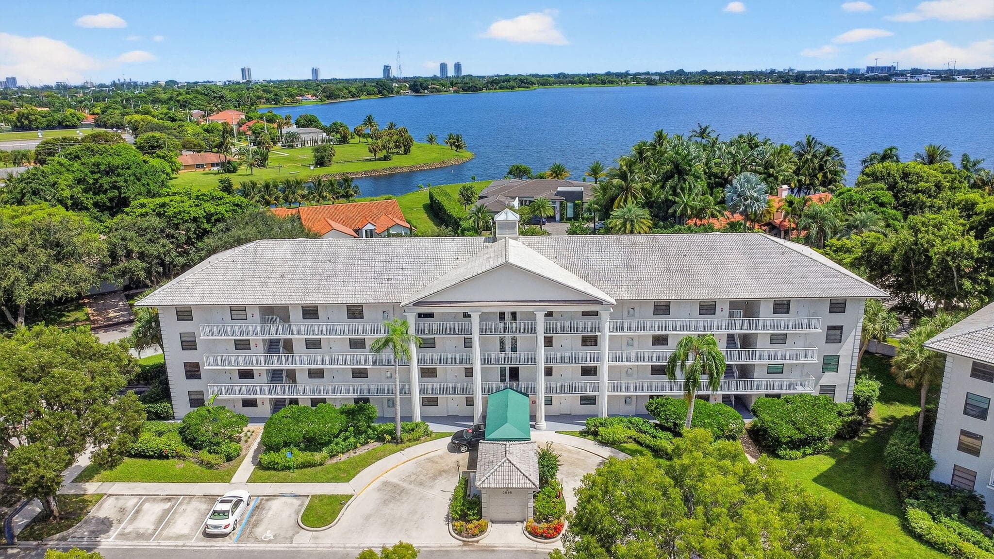 3516 Whitehall Drive 301, West Palm Beach, FL 33401 — photo 1 of 55
