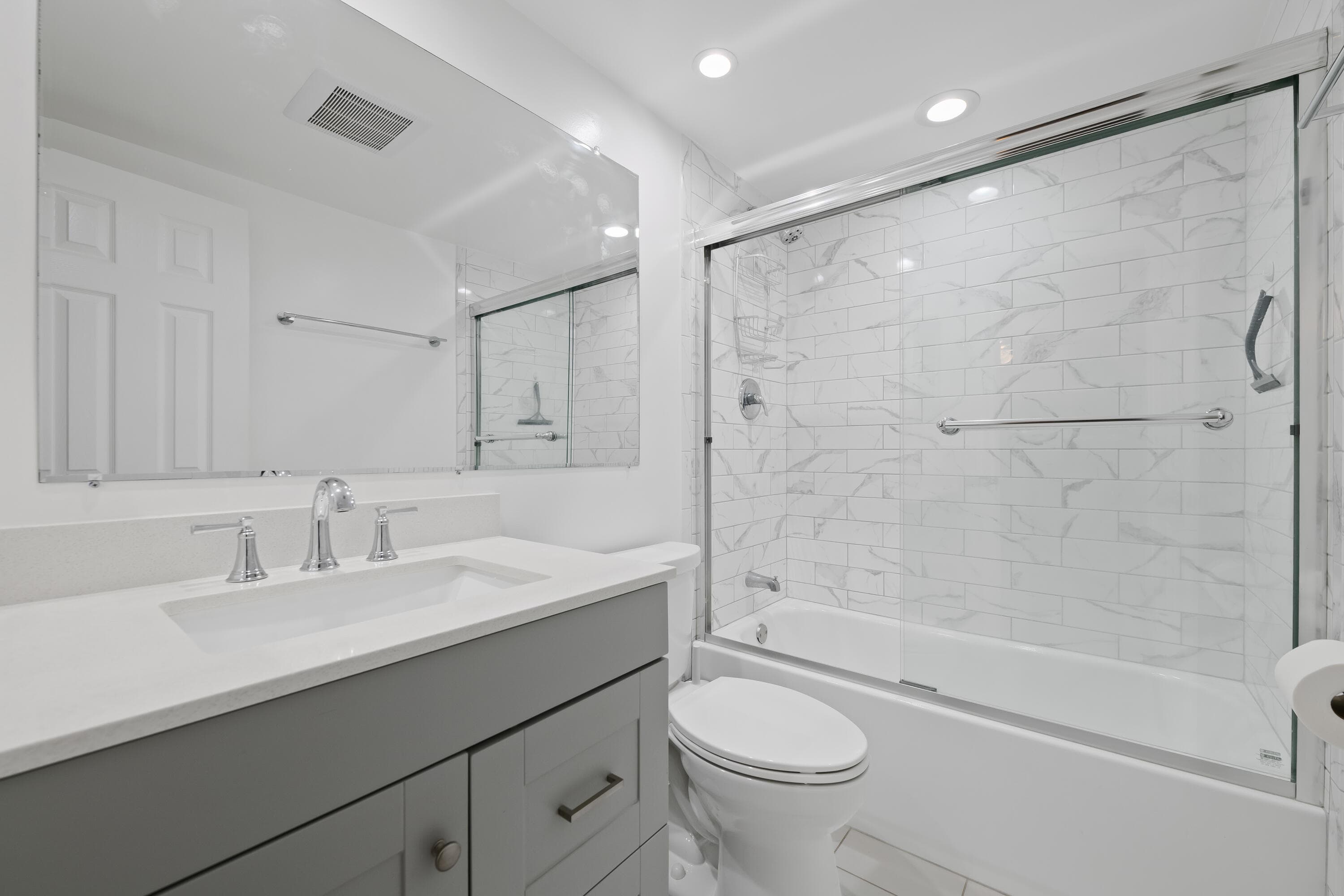 720 Orton Avenue 402, Fort Lauderdale, FL 33304 — photo 12 of 30