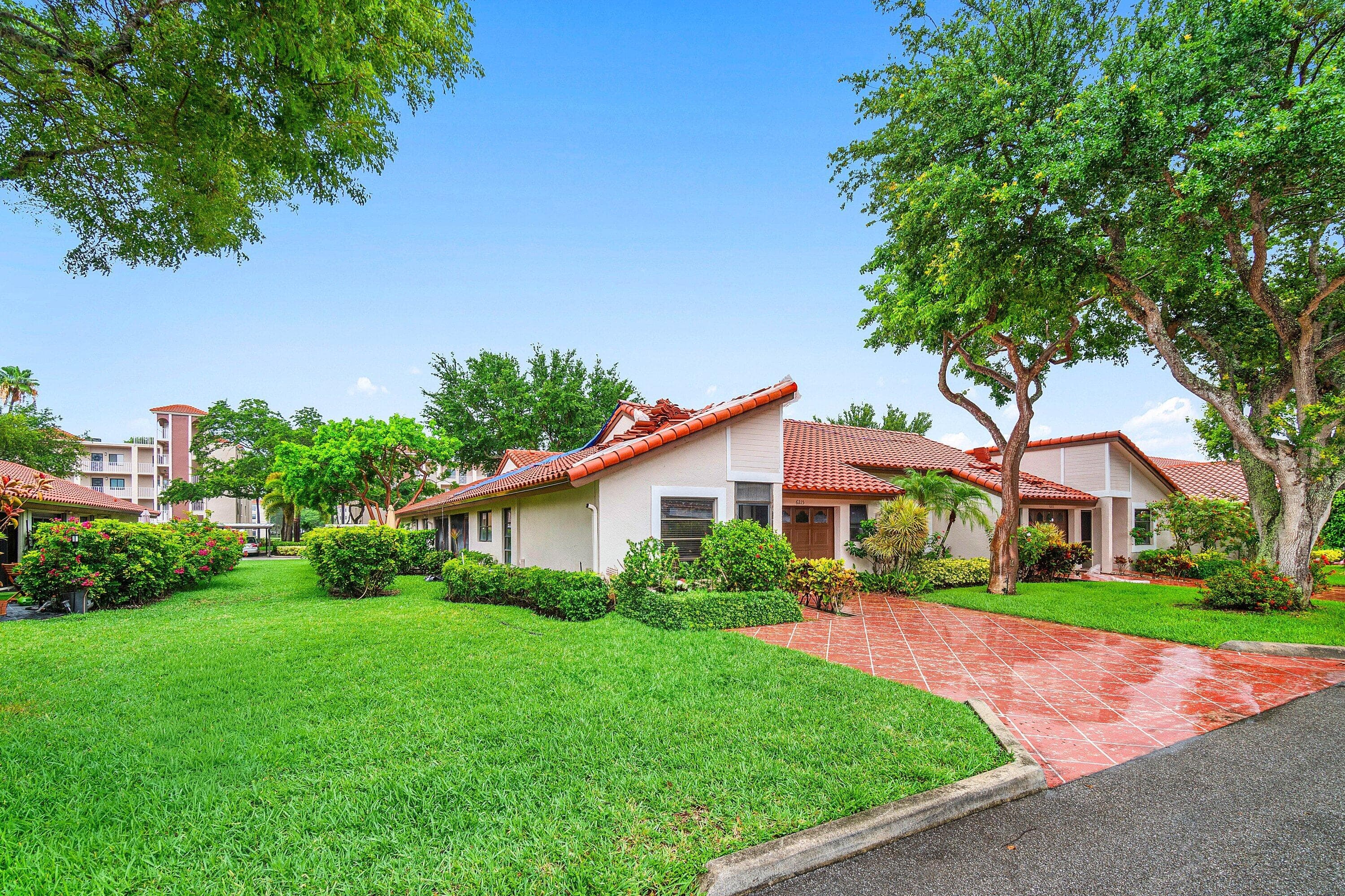 6215 Kings Gate Circle, Delray Beach, FL 33484 — photo 2 of 49