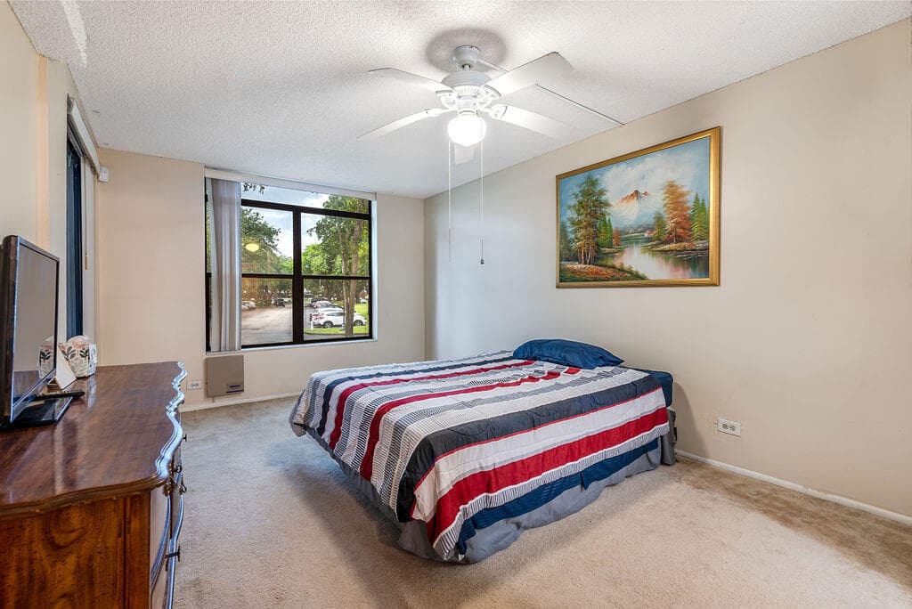 3680 Inverrary Drive 1v, Lauderhill, FL 33319 — photo 10 of 35