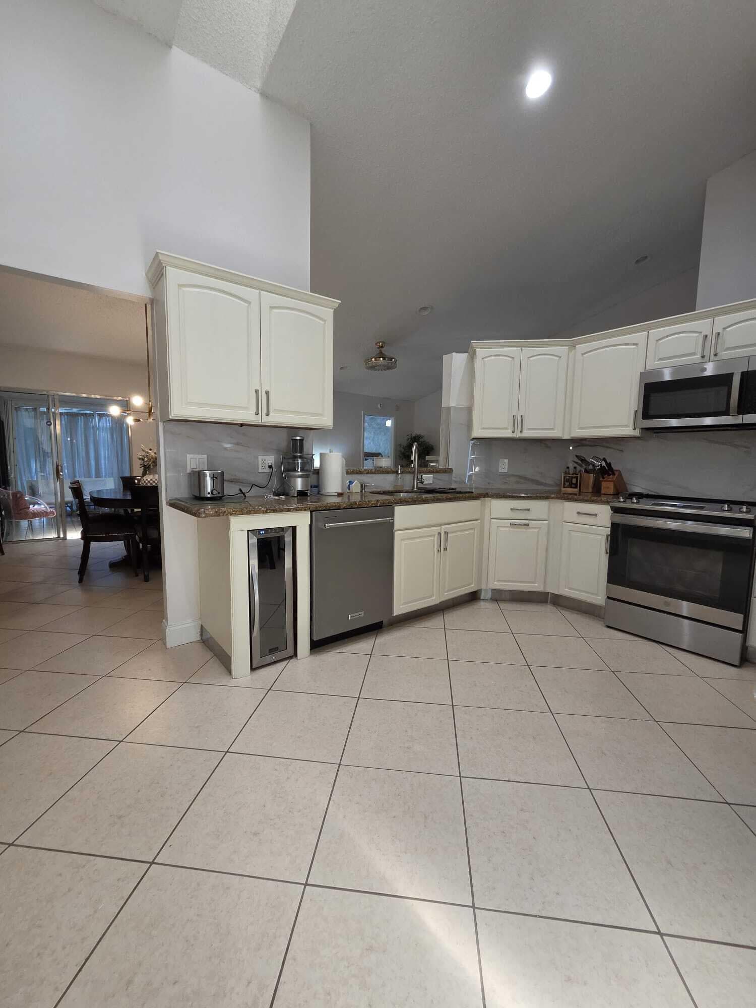 115 Ramblewood Circle, Royal Palm Beach, FL 33411 — photo 53 of 54