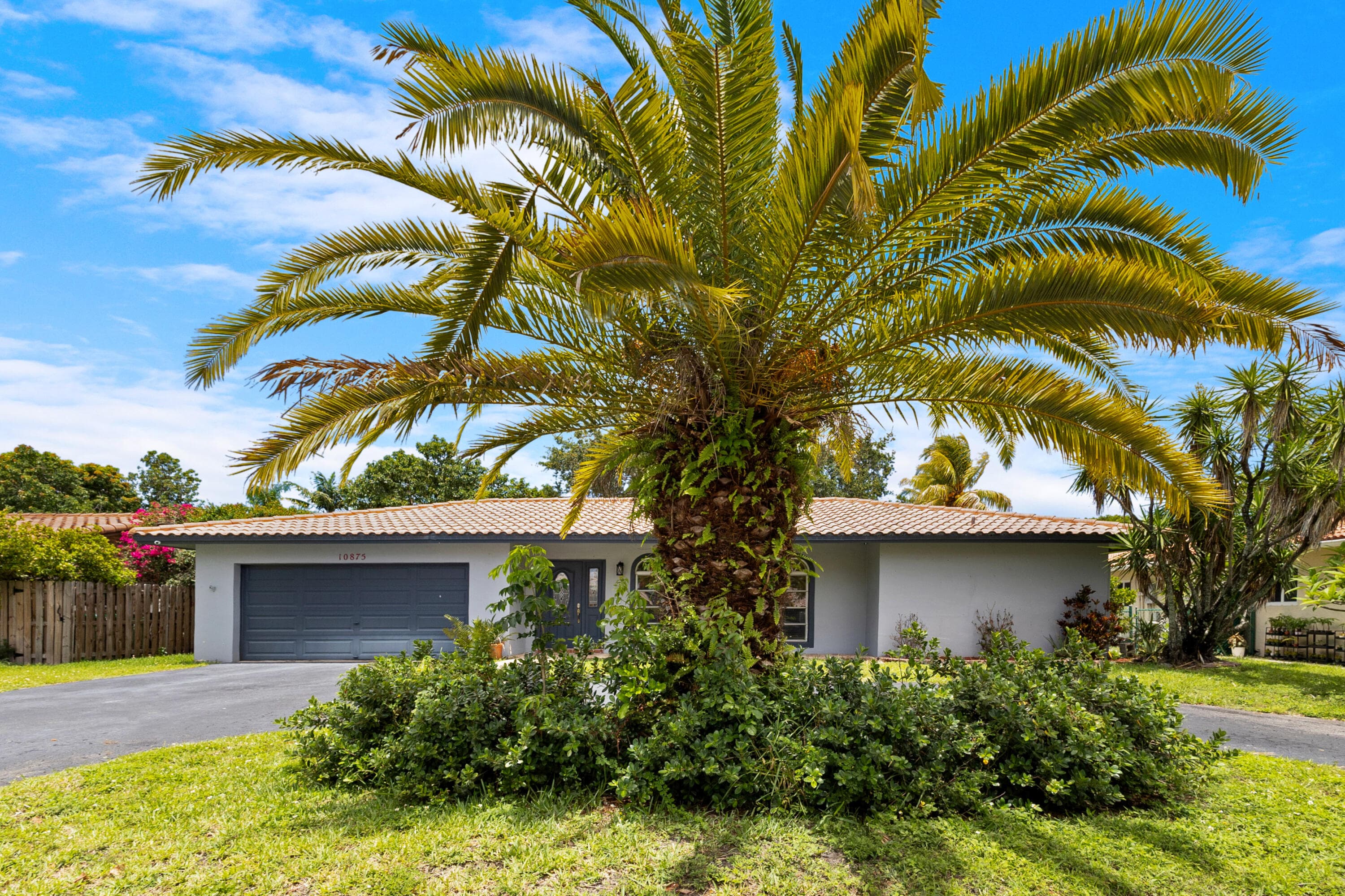 10875 NW 40th Street, Coral Springs, FL 33065 — photo 3 of 77