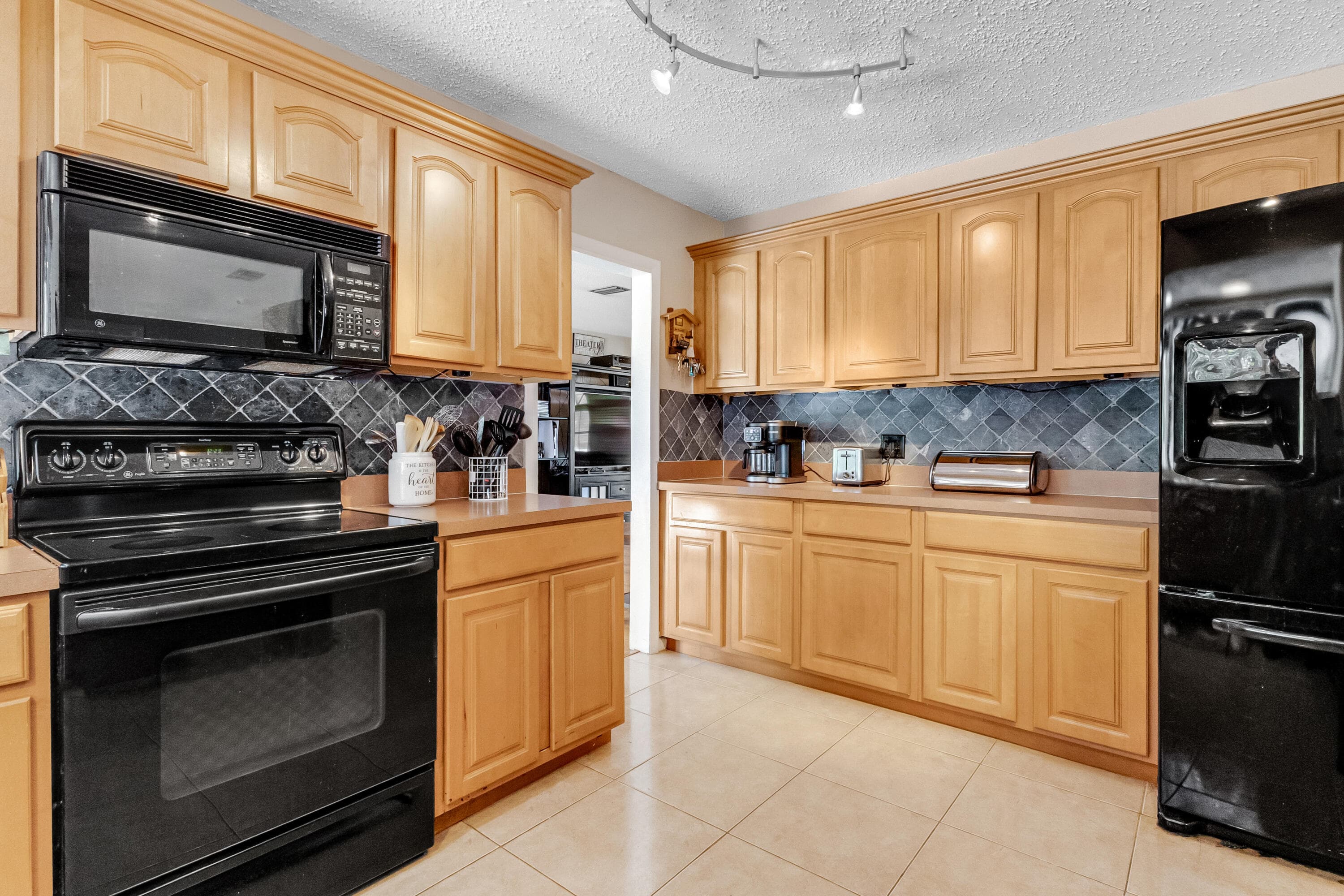 10875 NW 40th Street, Coral Springs, FL 33065 — photo 20 of 77