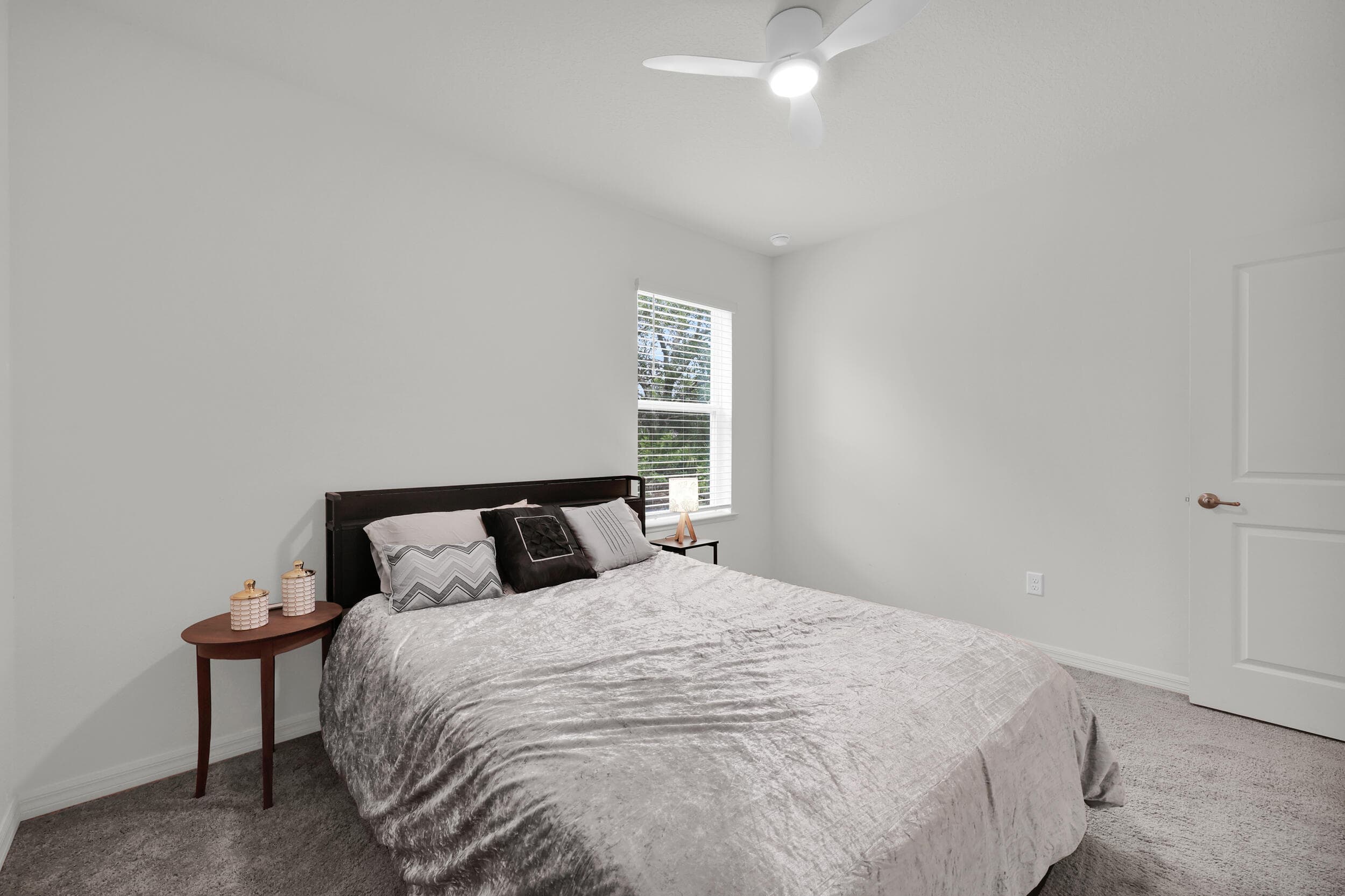 8266 E 98th Avenue, Vero Beach, FL 32967 — photo 23 of 44