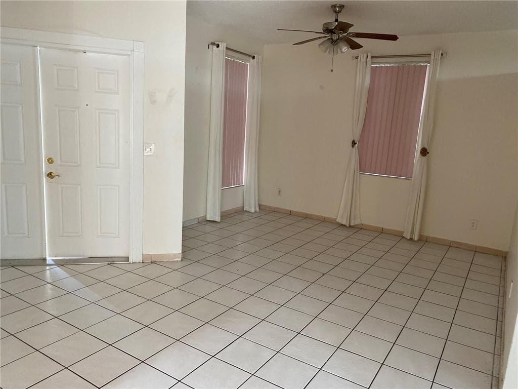 19199 NW 19th Street, Pembroke Pines, FL 33029 — photo 8 of 34