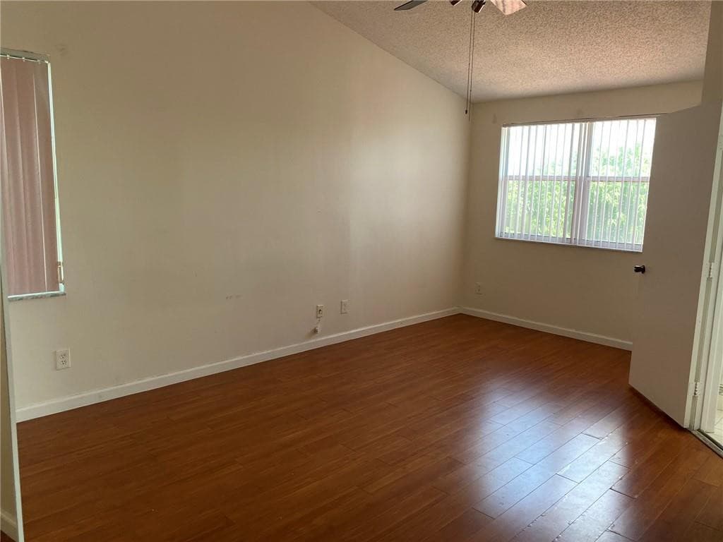 19199 NW 19th Street, Pembroke Pines, FL 33029 — photo 14 of 34