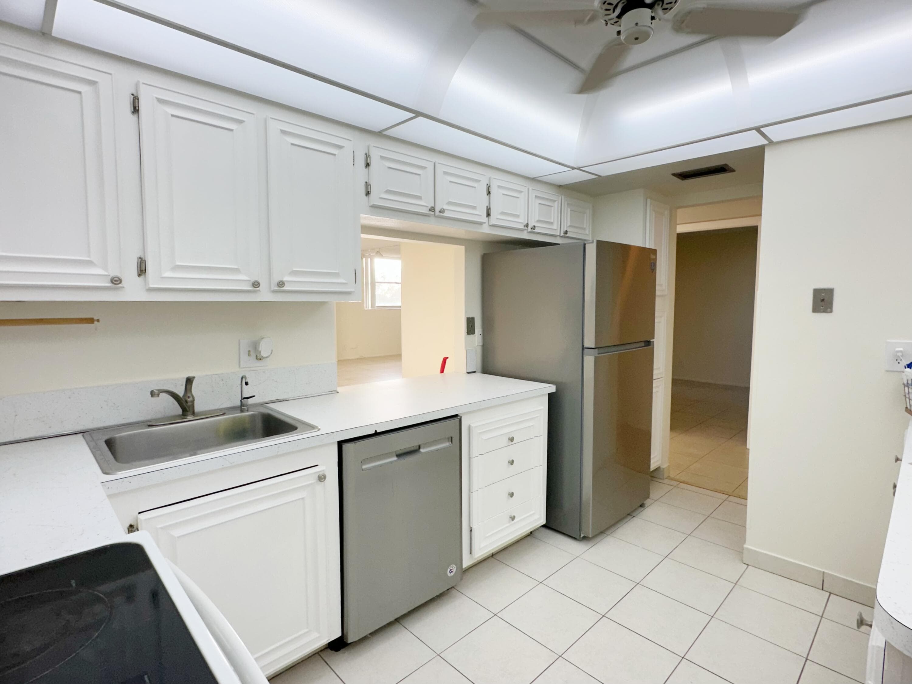 5301 NW 2nd Avenue 401, Boca Raton, FL 33487 — photo 5 of 34