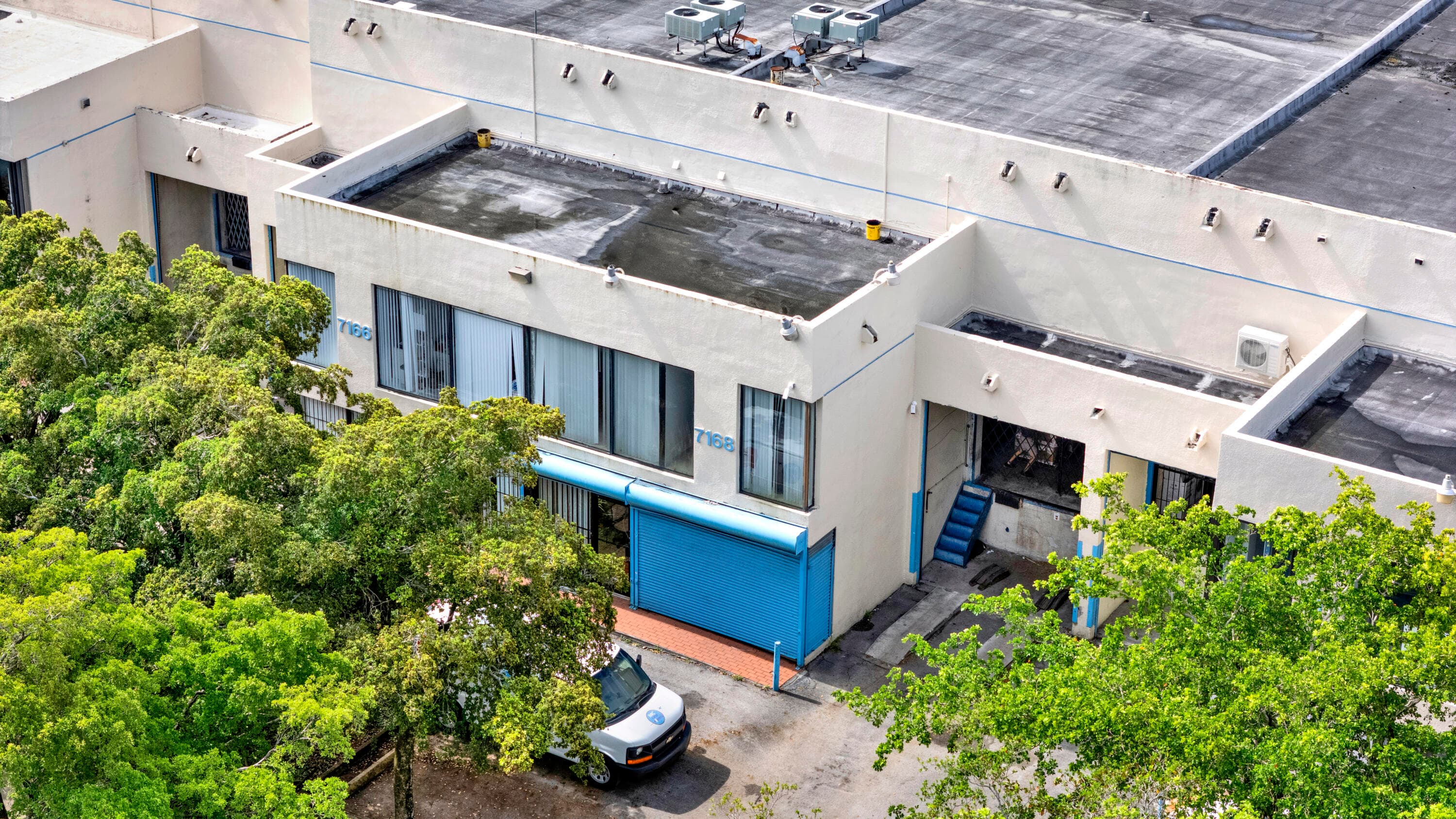 7168 NW 50th Street, Miami, FL 33166 — photo 1 of 8