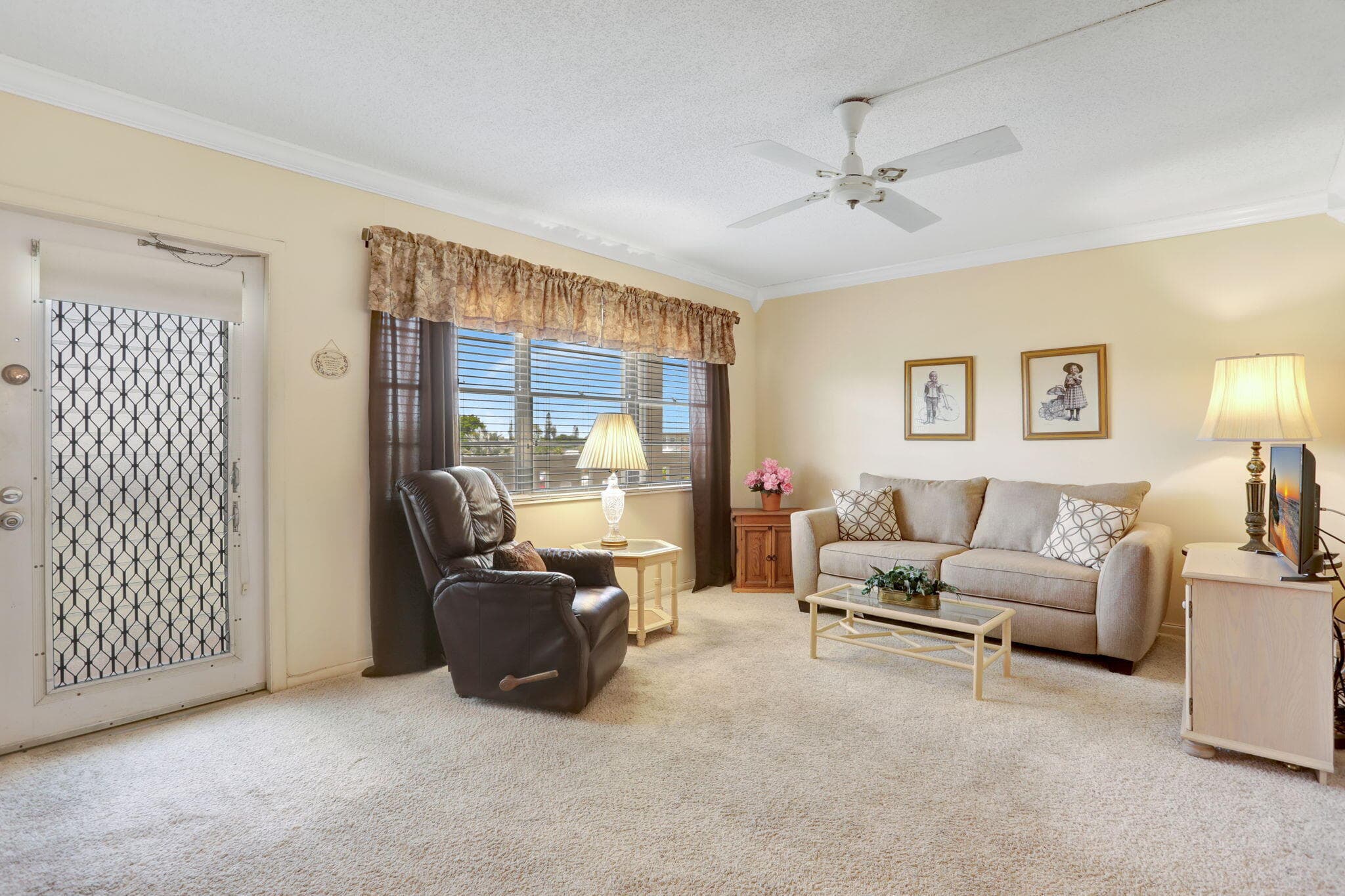 432 Grantham B, Deerfield Beach, FL 33442 — photo 6 of 84