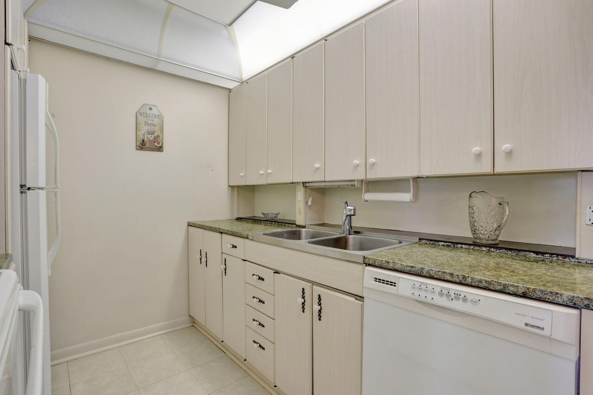 432 Grantham B, Deerfield Beach, FL 33442 — photo 11 of 84