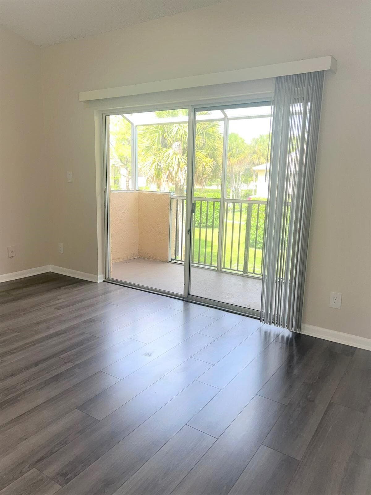 751 Cypress Lane L7, Deerfield Beach, FL 33064 — photo 4 of 12