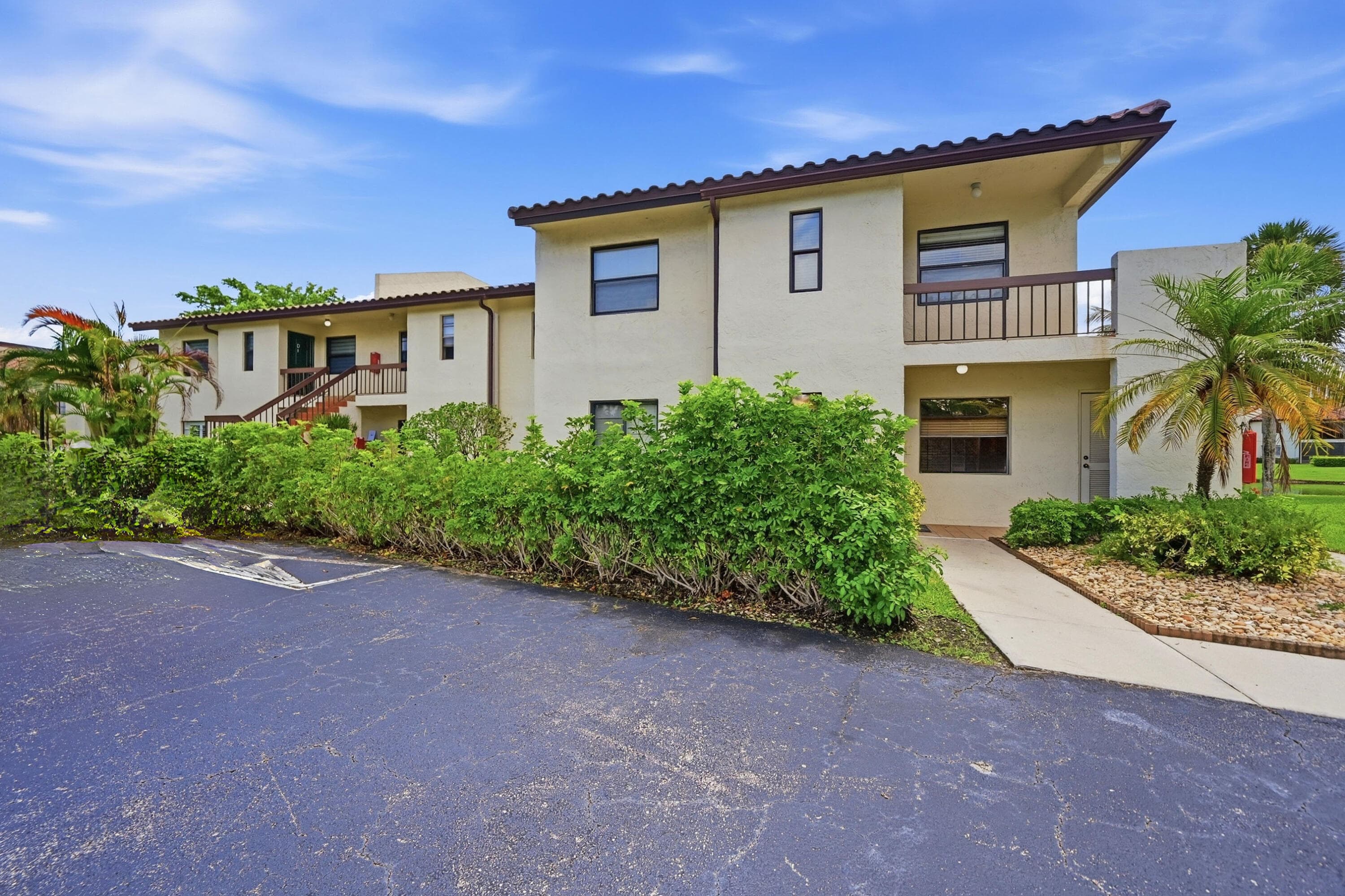 21757 Arriba Real D, Boca Raton, FL 33433 — photo 1 of 23