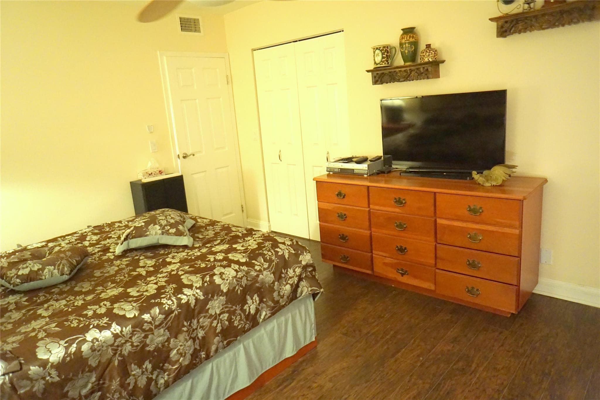 2851 Somerset Drive 103, Lauderdale Lakes, FL 33311 — photo 30 of 48