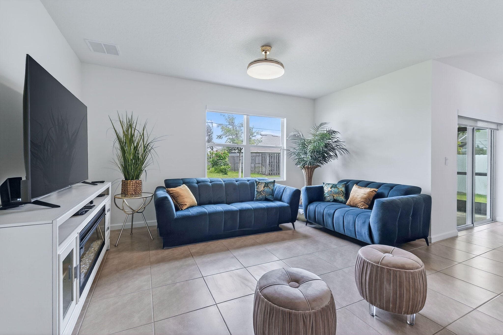 1043 SW California Boulevard, Port St. Lucie, FL 34953 — photo 20 of 44