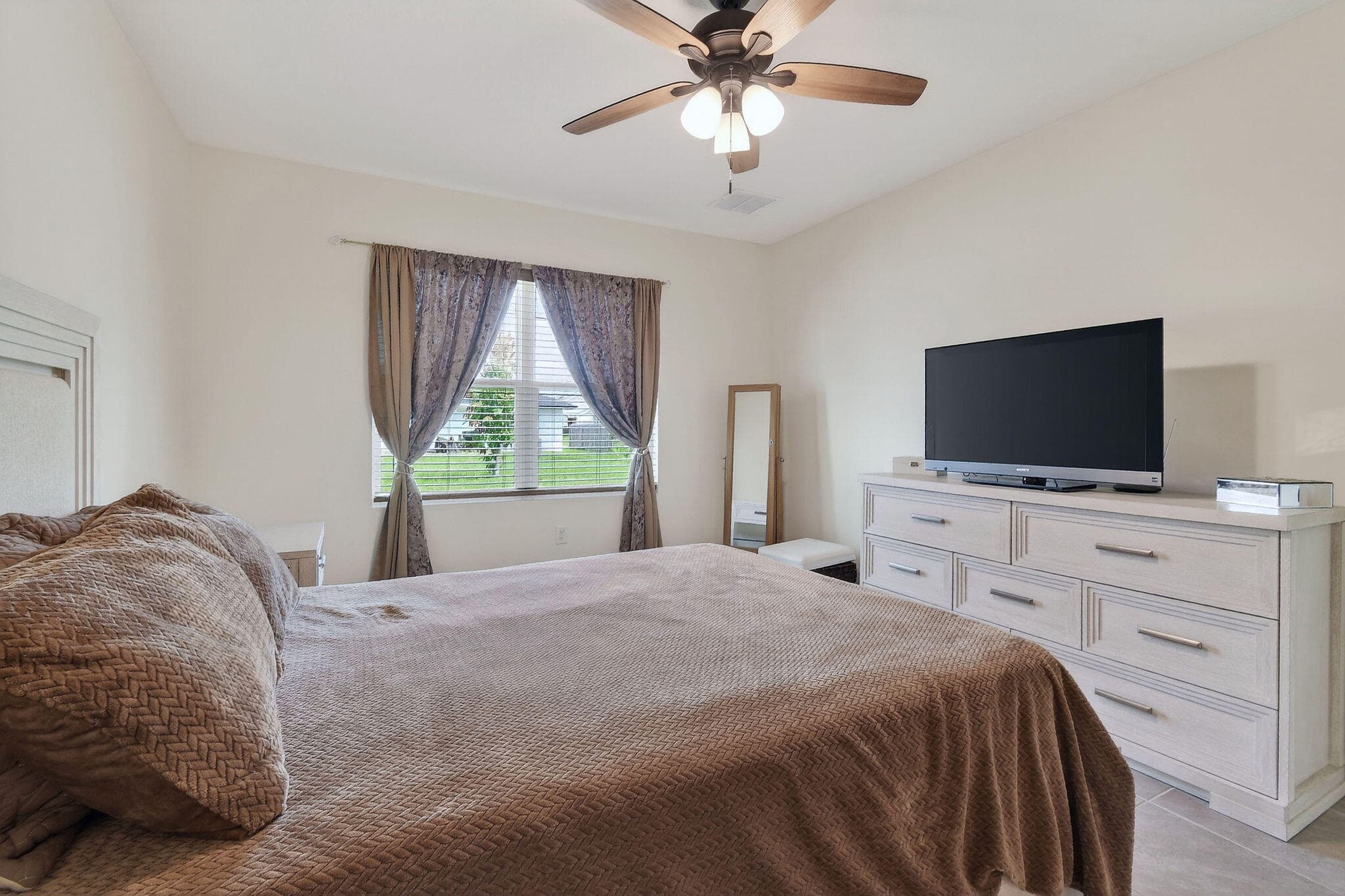 1043 SW California Boulevard, Port St. Lucie, FL 34953 — photo 23 of 44