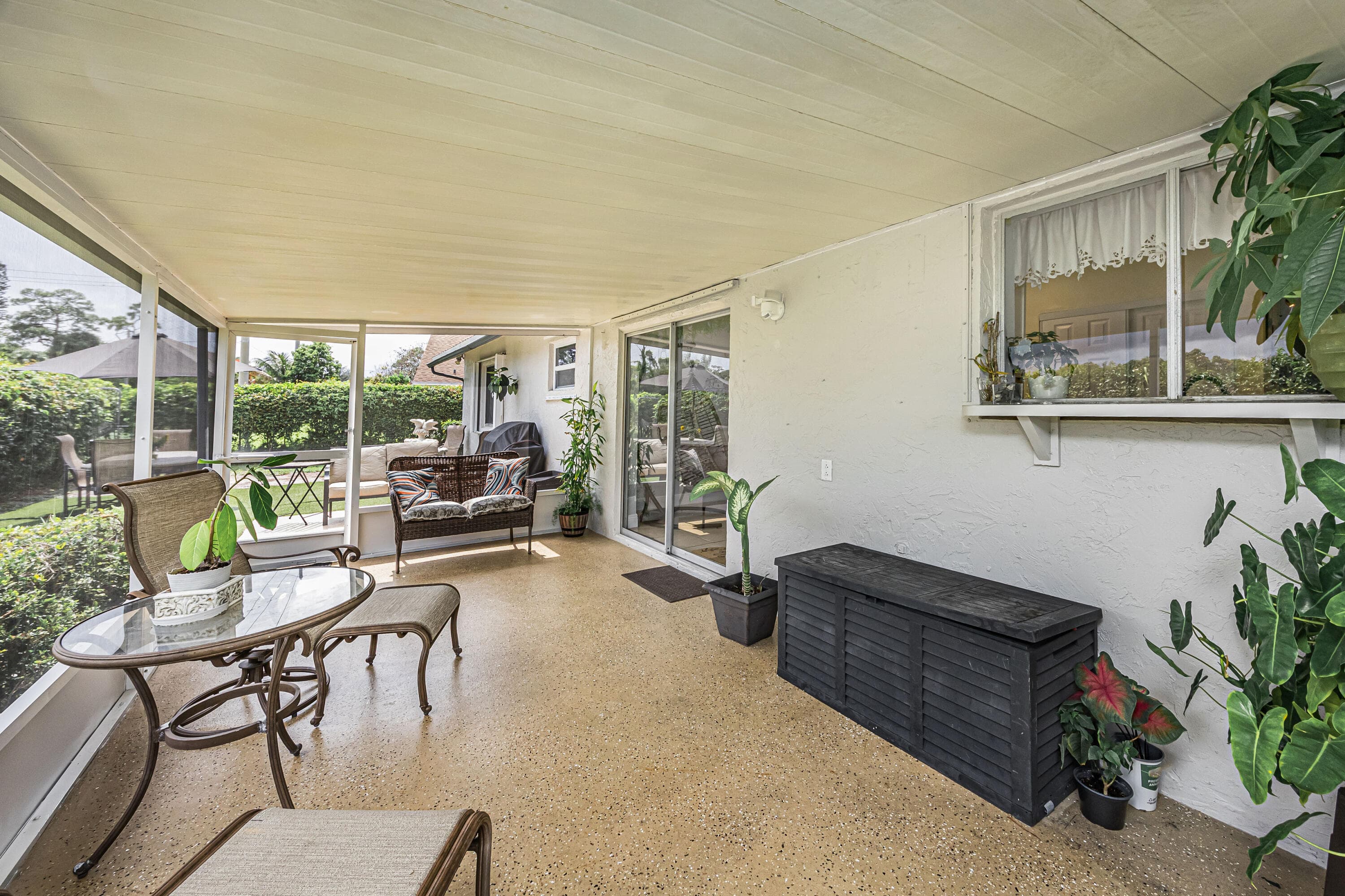 447 Foresta Terrace, West Palm Beach, FL 33415 — photo 10 of 38