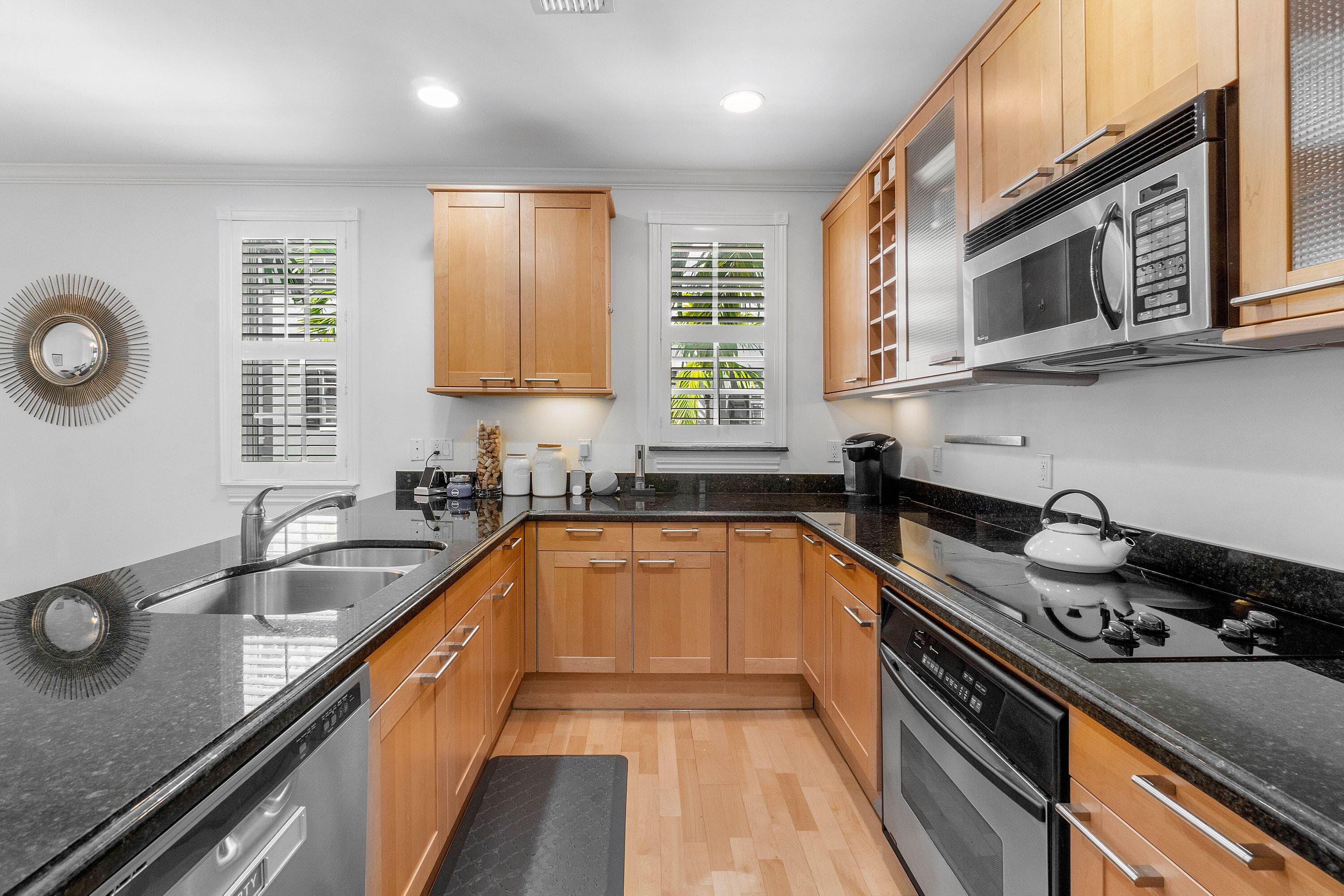 375 E Mallory Circle, Delray Beach, FL 33483 — photo 10 of 21