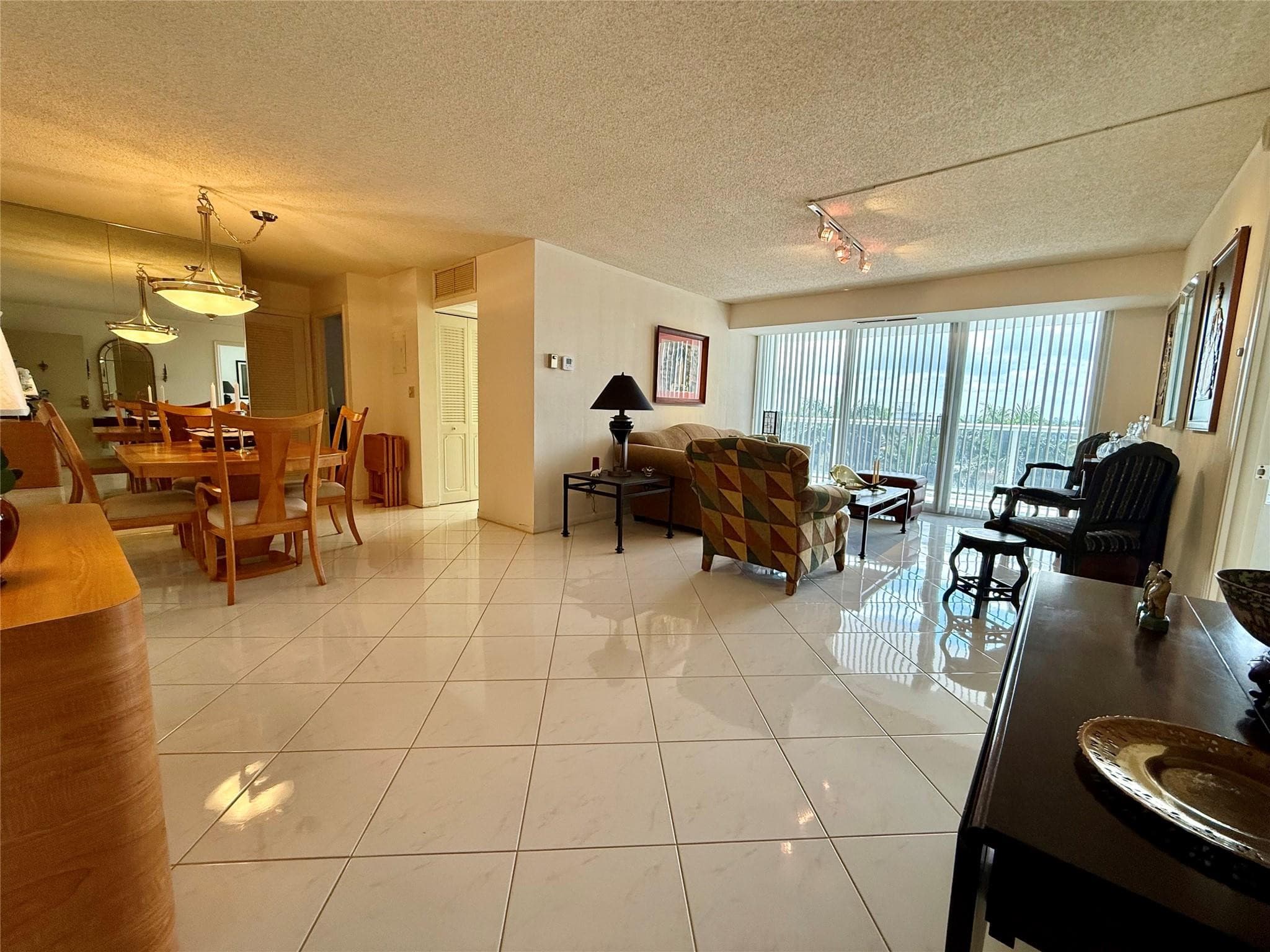 2841 N Ocean Boulevard 603, Fort Lauderdale, FL 33308 — photo 3 of 23