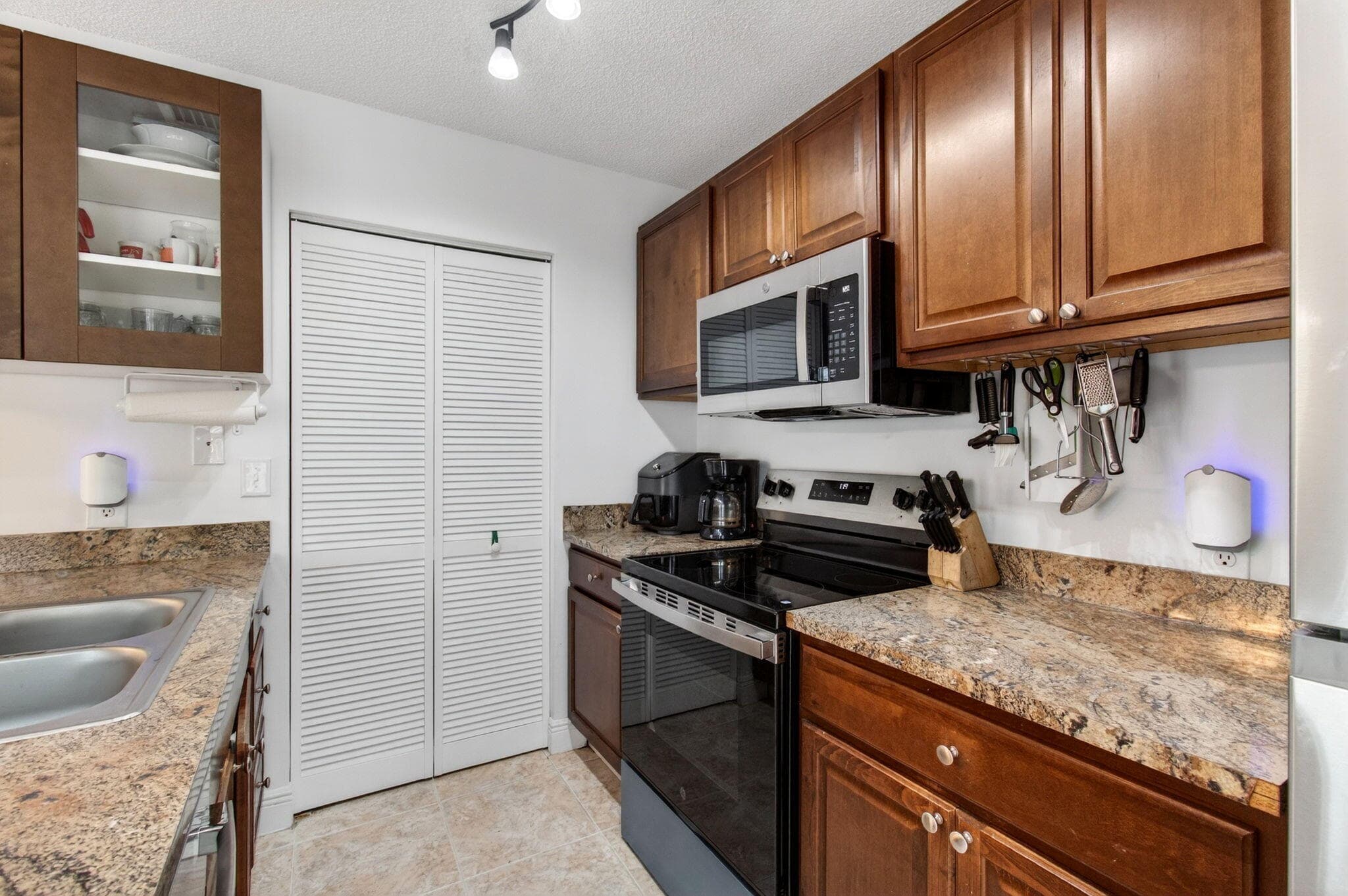 22380 Pineapple Walk Drive, Boca Raton, FL 33433 — photo 24 of 65