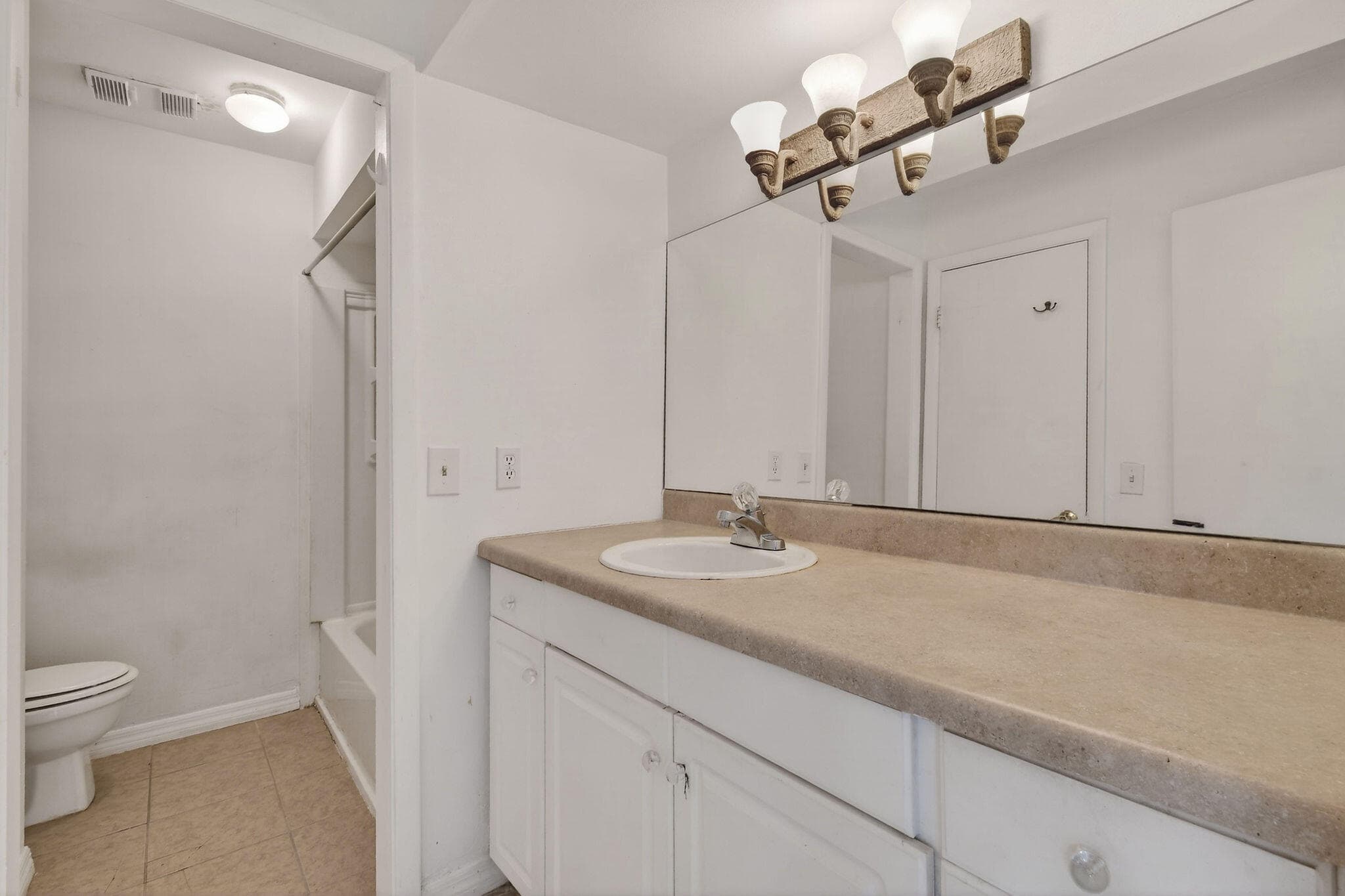 3502 Gardens E Drive B, Palm Beach Gardens, FL 33410 — photo 40 of 71
