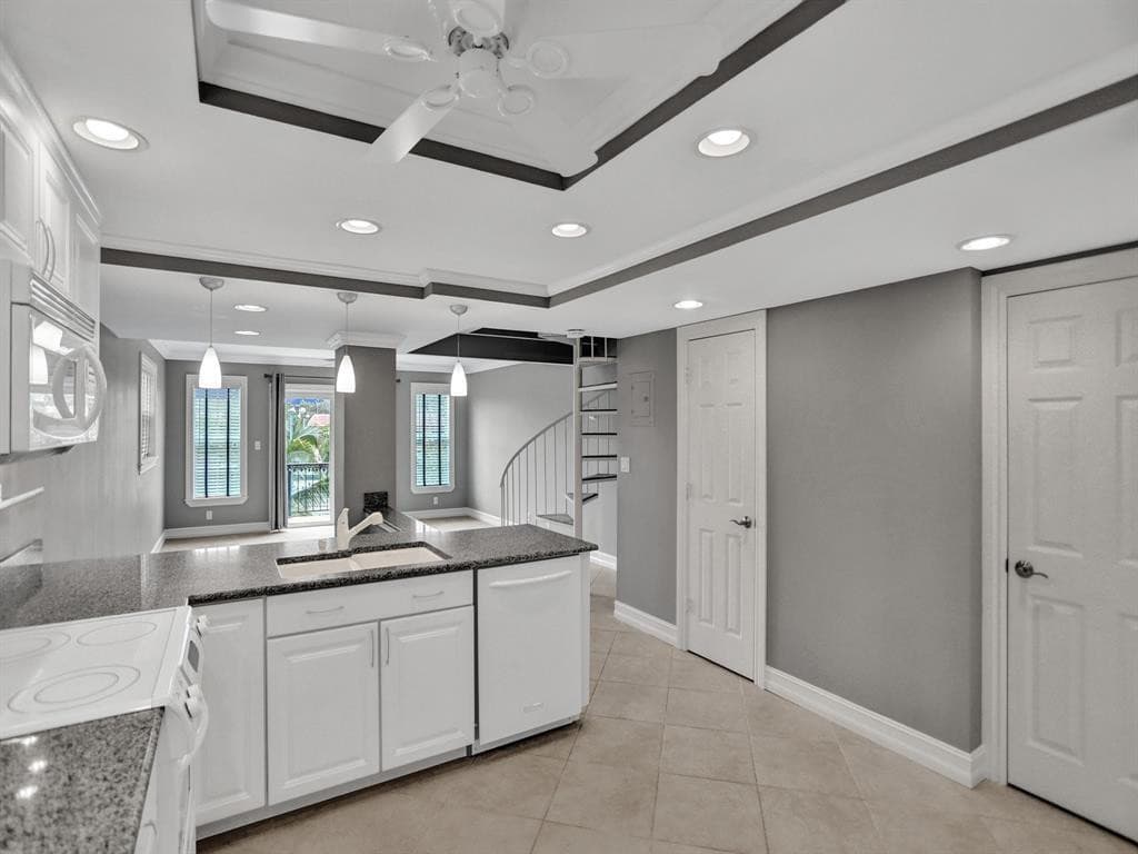 620 Tennis Club Drive 304, Fort Lauderdale, FL 33311 — photo 9 of 24