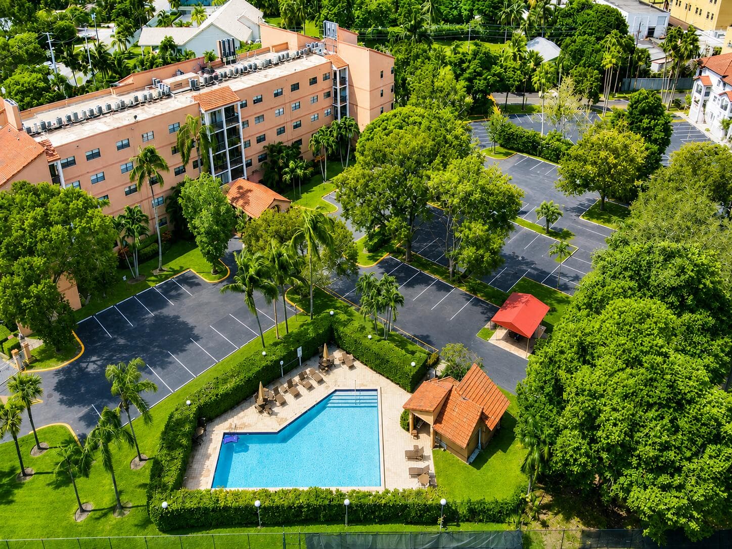 620 Tennis Club Drive 304, Fort Lauderdale, FL 33311 — photo 2 of 24