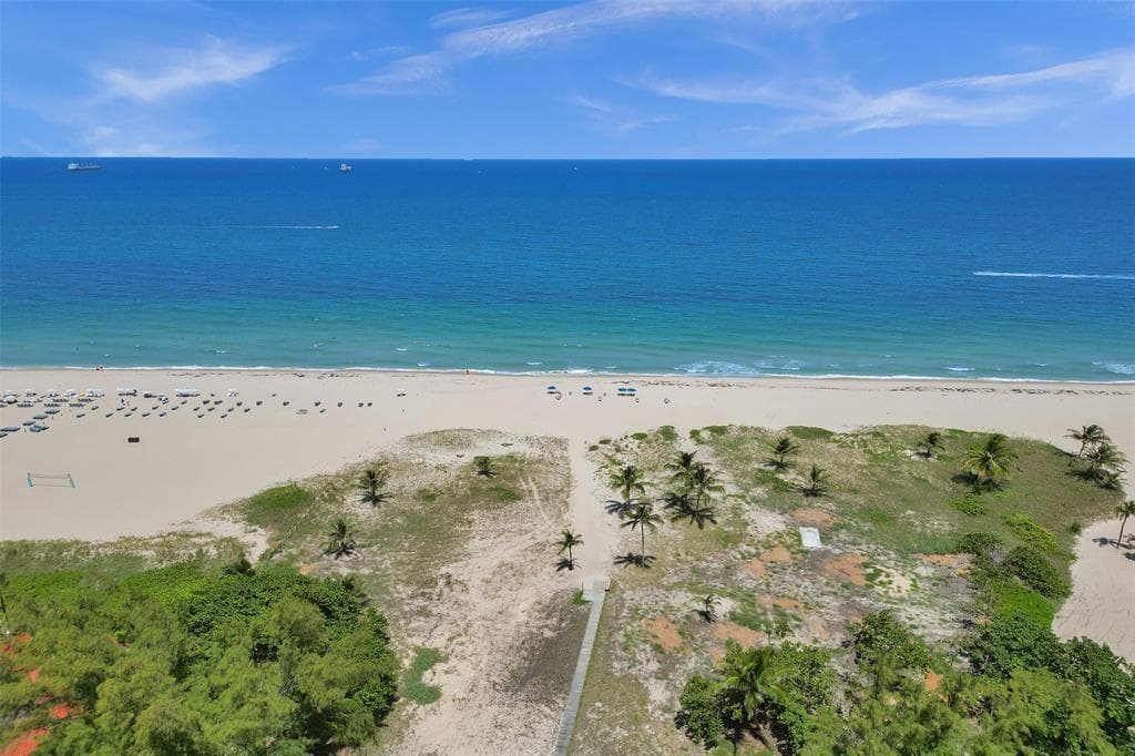 70 Isla Bahia Drive, Fort Lauderdale, FL 33316 — photo 64 of 85