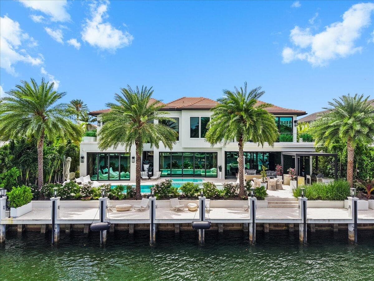 70 Isla Bahia Drive, Fort Lauderdale, FL 33316 — photo 1 of 85