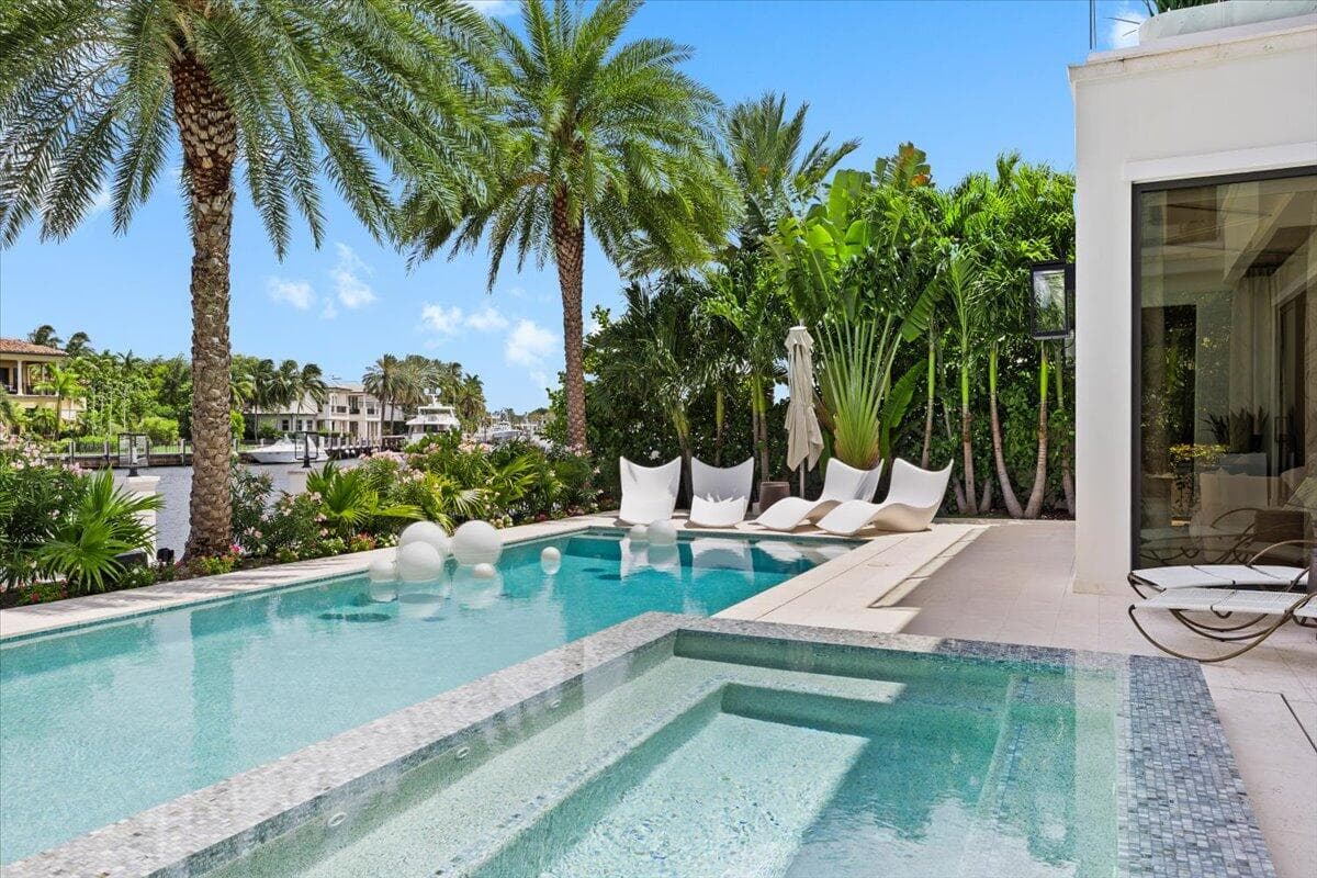 70 Isla Bahia Drive, Fort Lauderdale, FL 33316 — photo 3 of 85