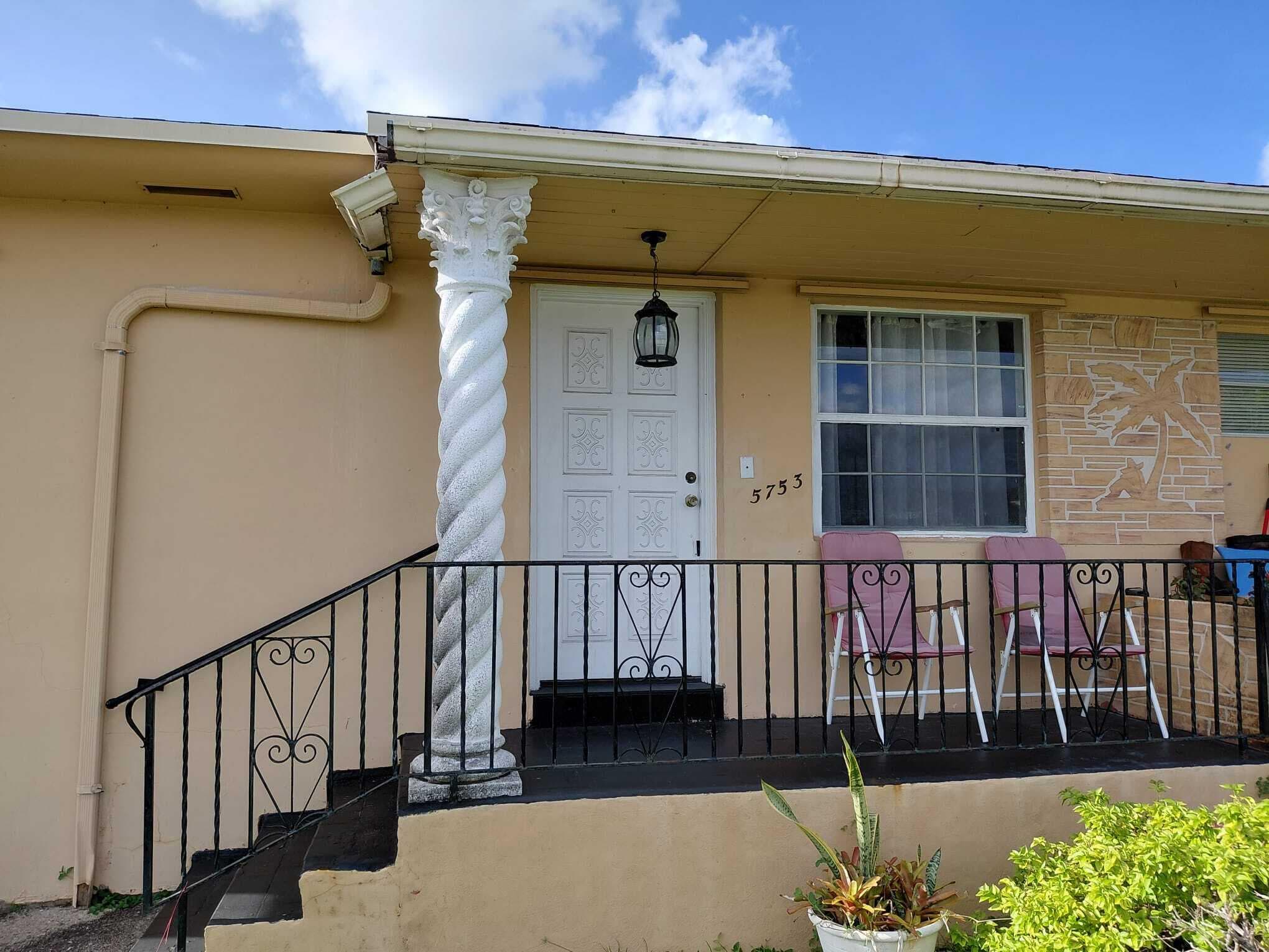 5749-5753 Grant Street, Hollywood, FL 33021 — photo 6 of 16