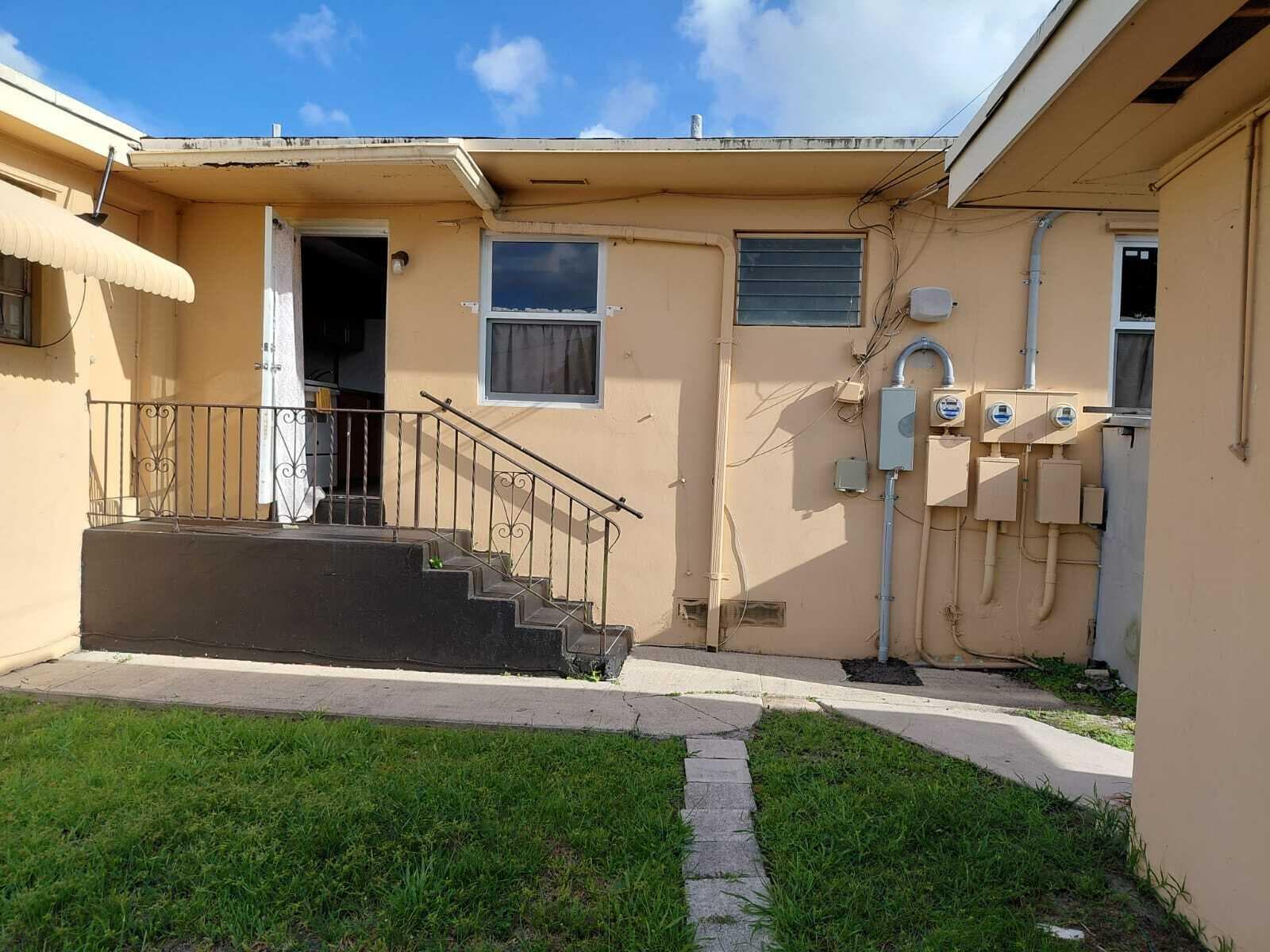 5749-5753 Grant Street, Hollywood, FL 33021 — photo 16 of 16