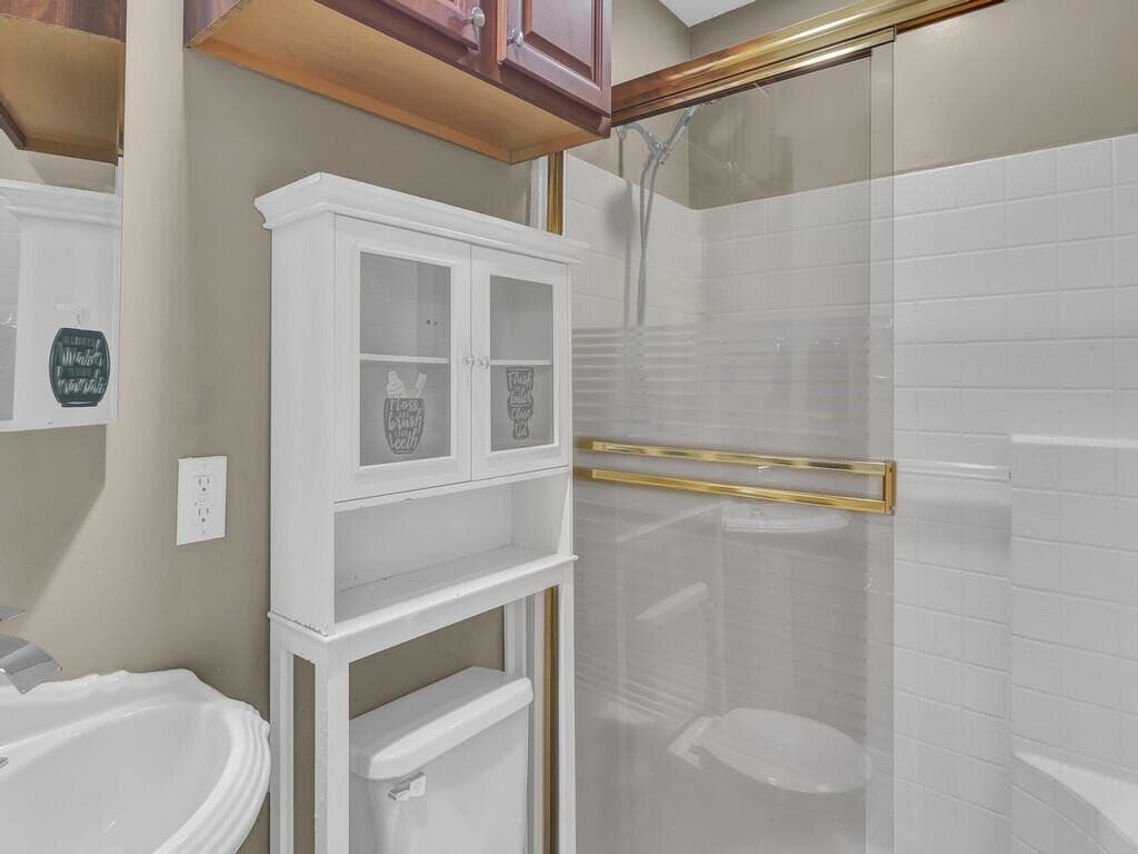 725 SW 4th Ave Avenue SW, Vero Beach, FL 32962 — photo 8 of 24