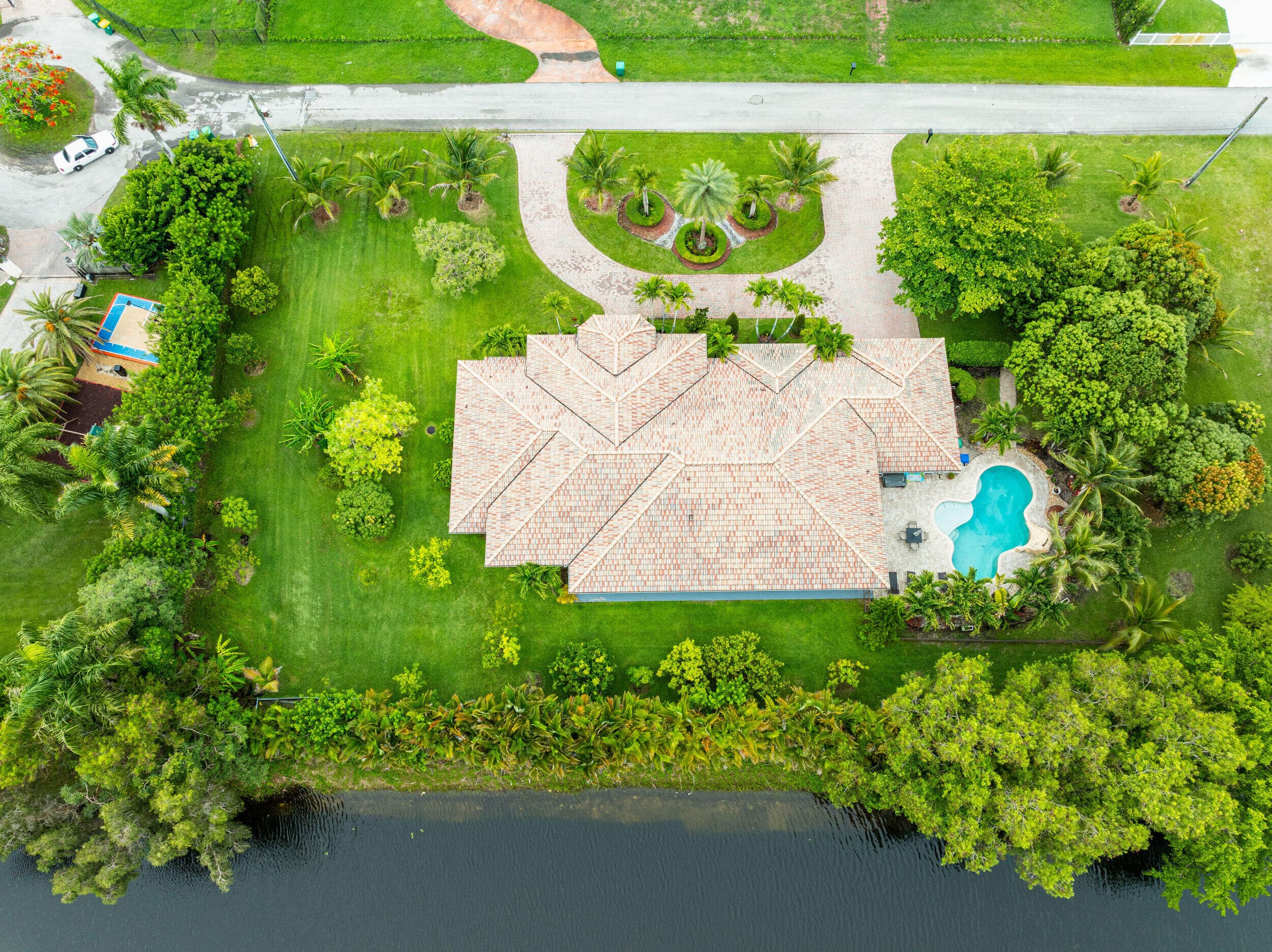 16541 SW 62nd Street, Southwest Ranches, FL 33331 — photo 3 of 43