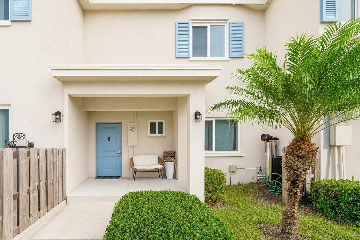 1214 NW 4th Lane 1214, Homestead, FL 33034 — photo 1 of 20