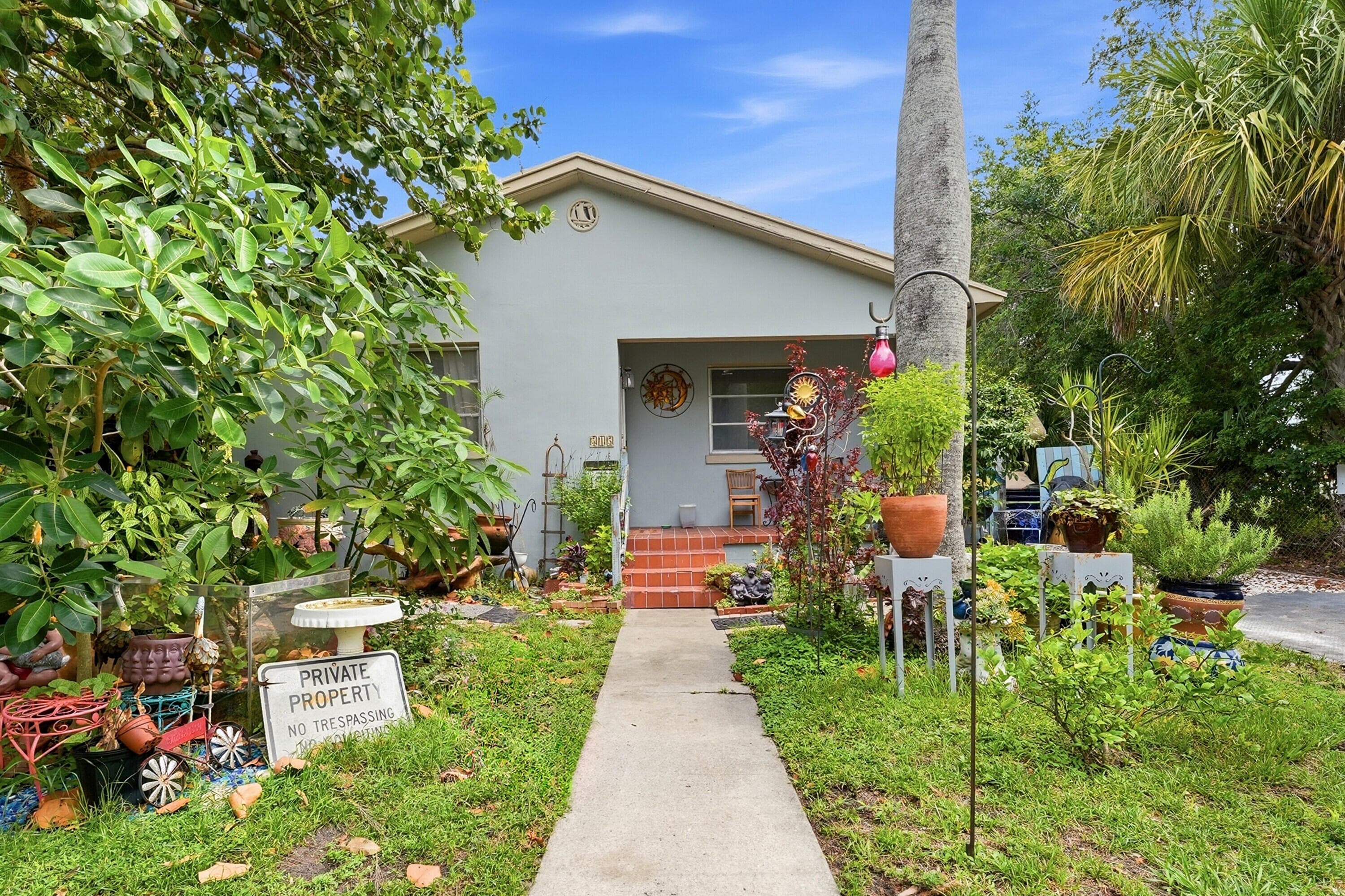 515 Biscayne Drive, West Palm Beach, FL 33401 — photo 1 of 32
